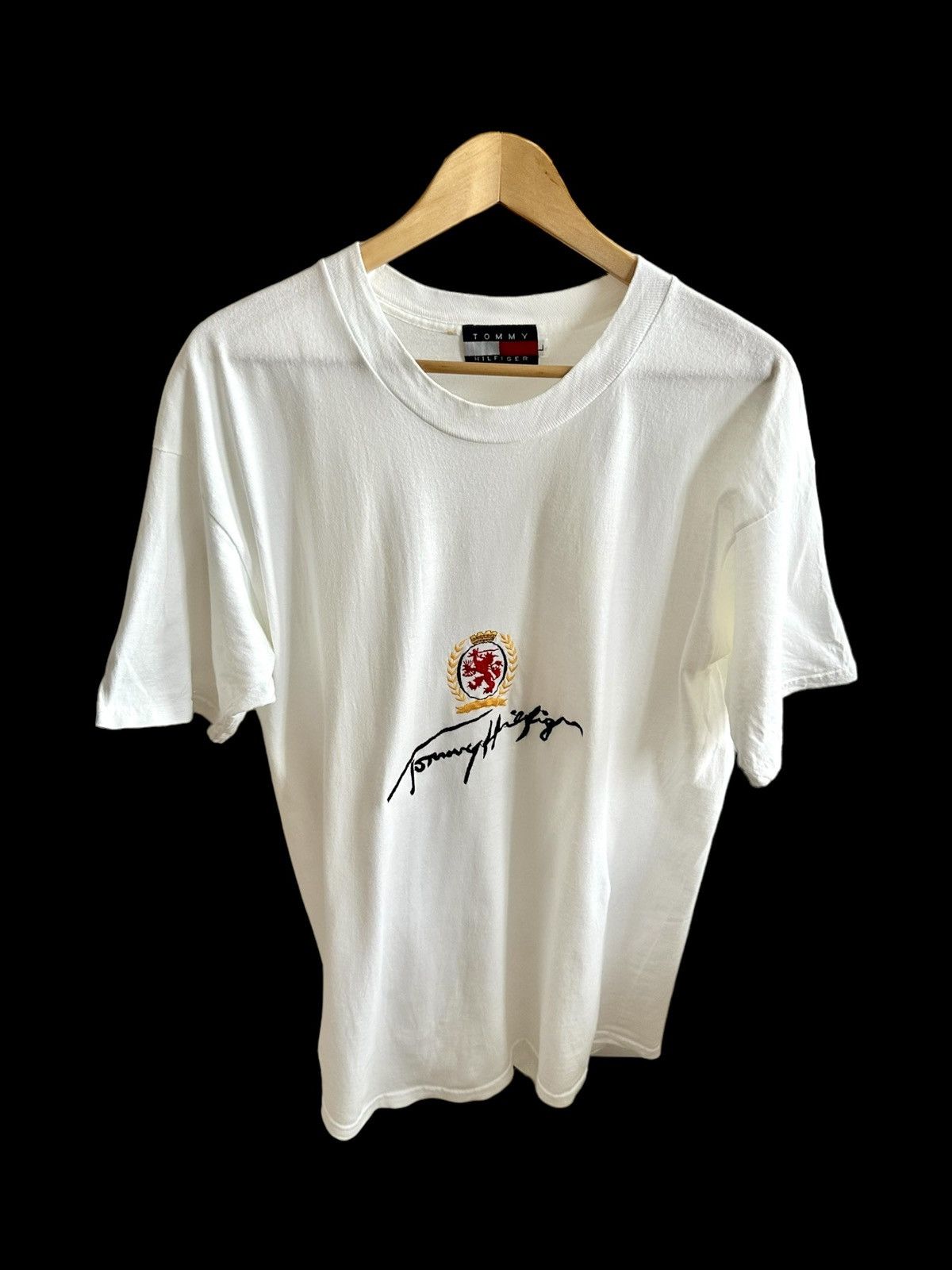 Tommy Hilfiger Tommy Hilfiger 90’s Tshirt Embroidered logo Size US XL / EU 56 / 4 - 5 Thumbnail
