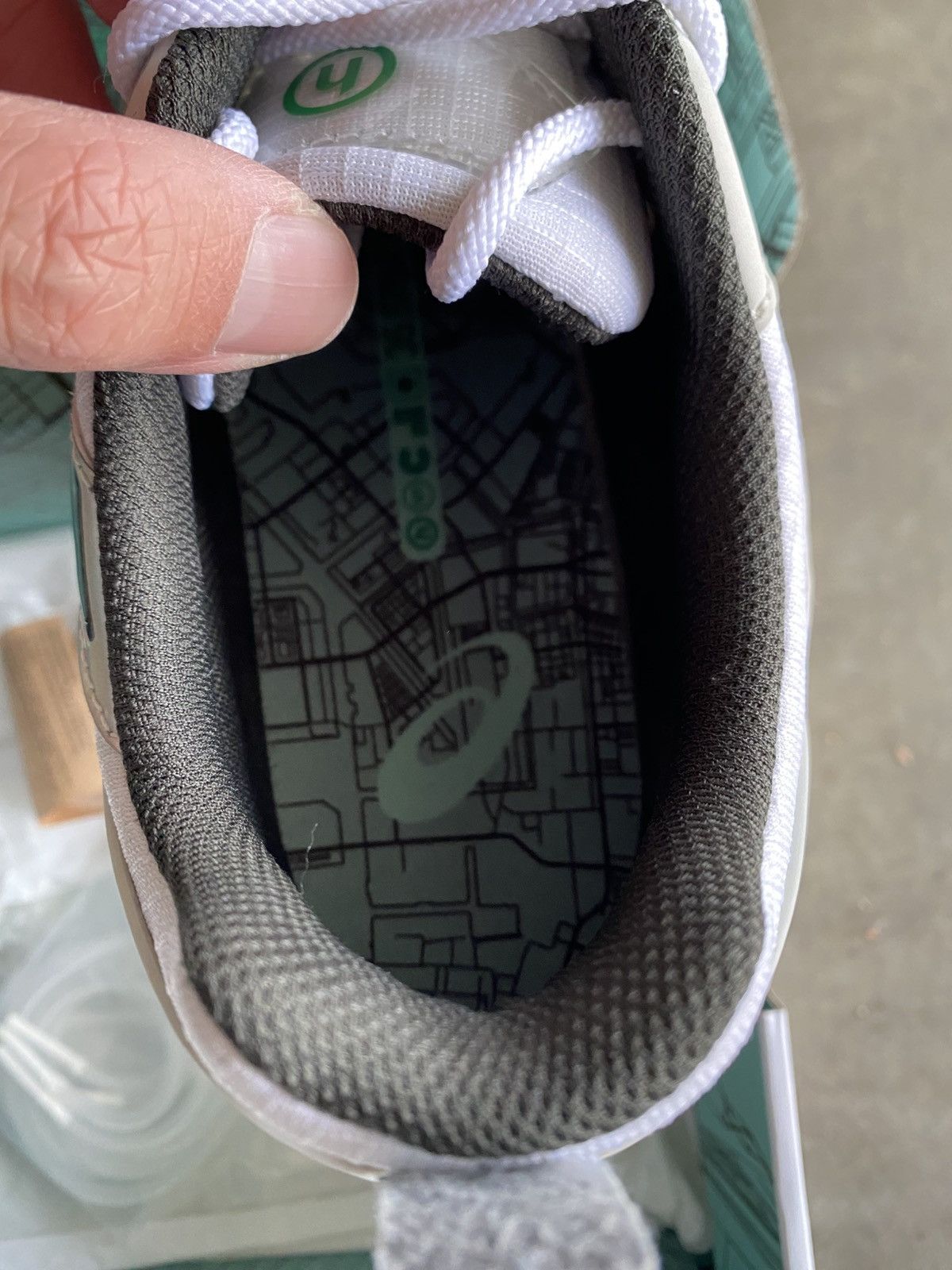 Asics × HIDDEN Hidden NY Asics Gel Venture 6 Shield NYC Size US 9 / EU 42 - 10 Thumbnail