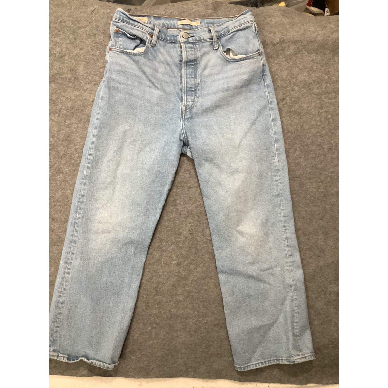 Levi's Levis Pants Denim 32 Light Blue Premium Ribcage Crop Boot Big E Womens Size 24" / US 00 / IT 34 - 4 Thumbnail