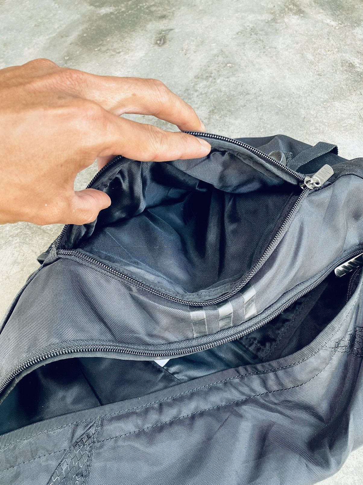Adidas Vintage Adidas CrossBody Bag Size ONE SIZE - 4 Thumbnail