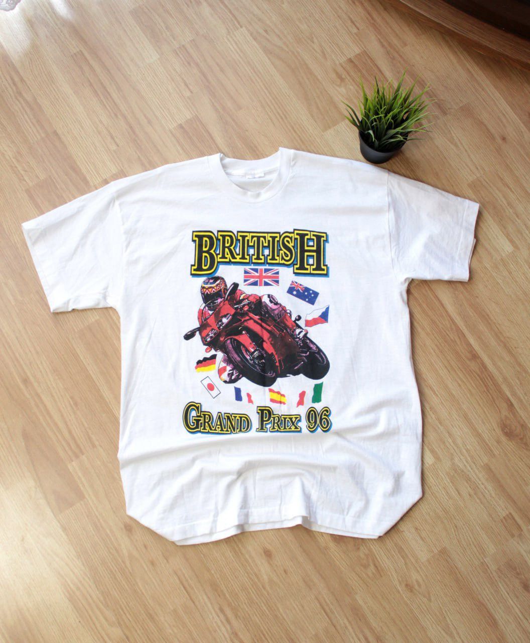 Vintage 🔥 1996 Vintage Motocycle Moto British Grand Prix T Shirt Size US XL / EU 56 / 4 - 1 Thumbnail