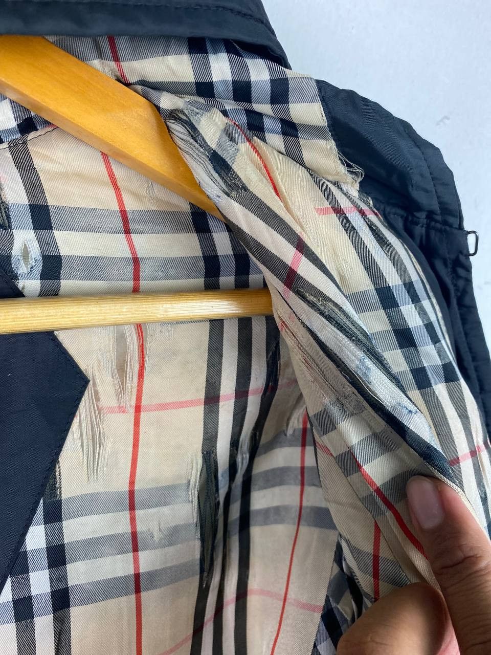 Burberry burberry nylon trench coat nice design Size US L / EU 52-54 / 3 - 10 Thumbnail