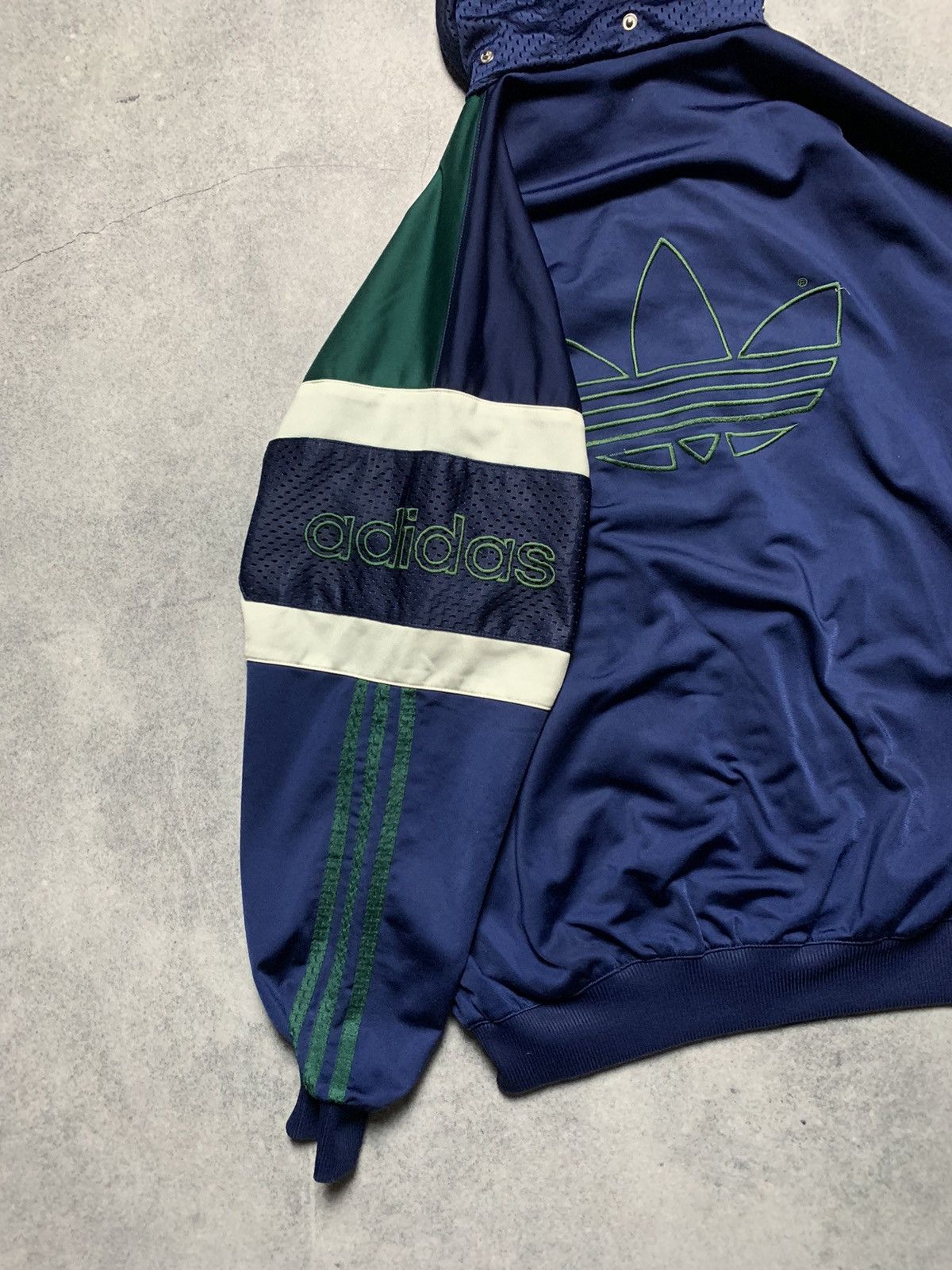 Vintage Vintage Adidas Tracksuit Zip sweatshirt jacket Size US XL / EU 56 / 4 - 9 Thumbnail