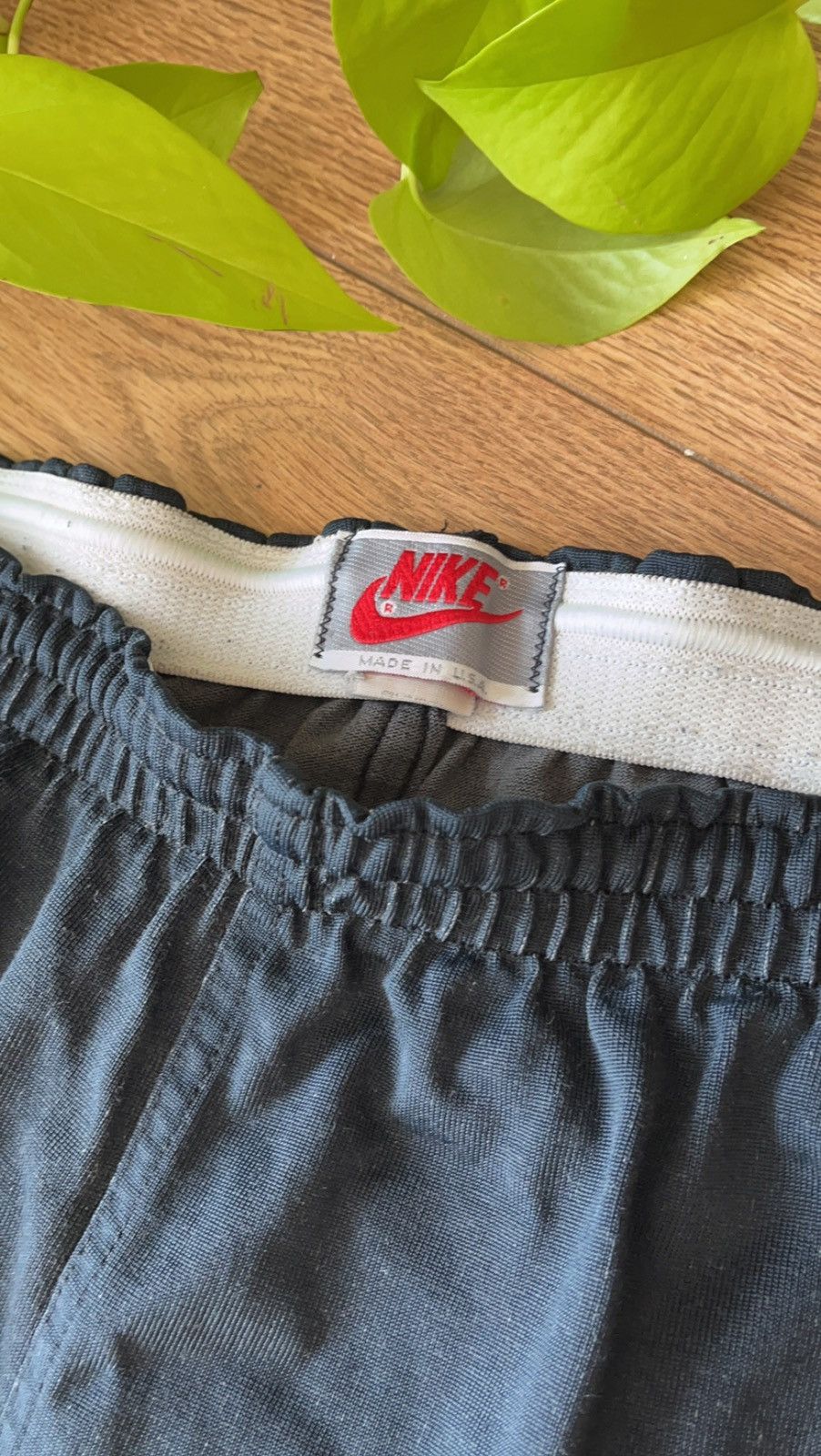 Nike × Vintage 90s Nike athletic elastic logo shorts Size US 31 - 5 Thumbnail
