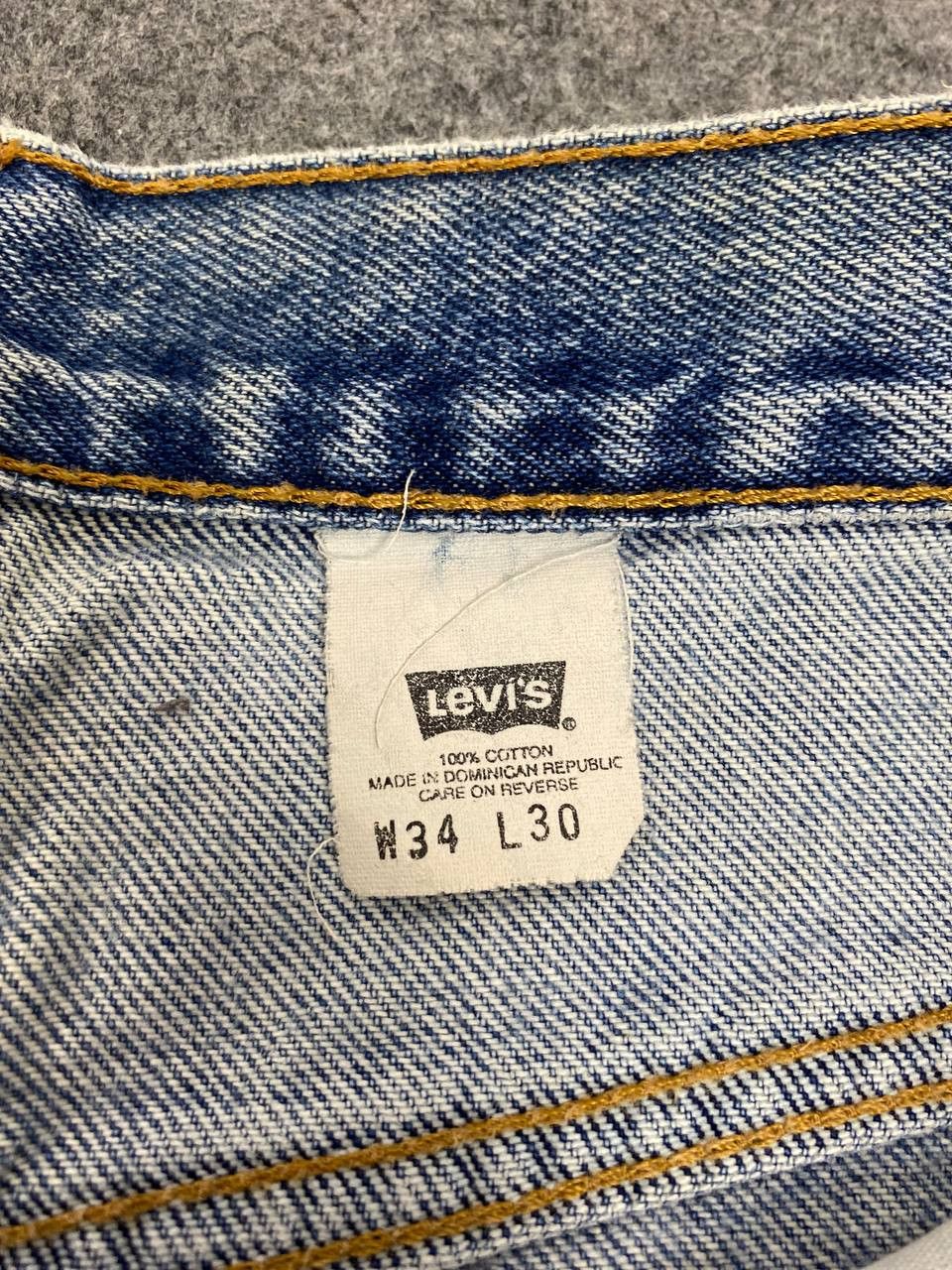 Levi's vintage levis 550 lightwash denim nice design Size US 33 - 14 Thumbnail