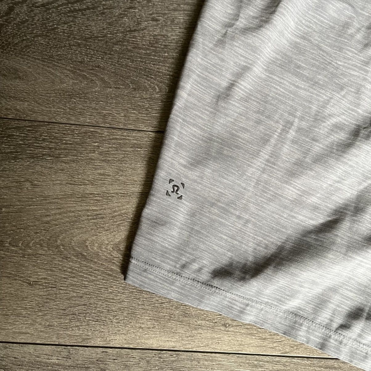 Lululemon Lululemon T.H.E. Short Light Grey Athletic Shorts Size Large Size US 32 / EU 48 - 3 Thumbnail