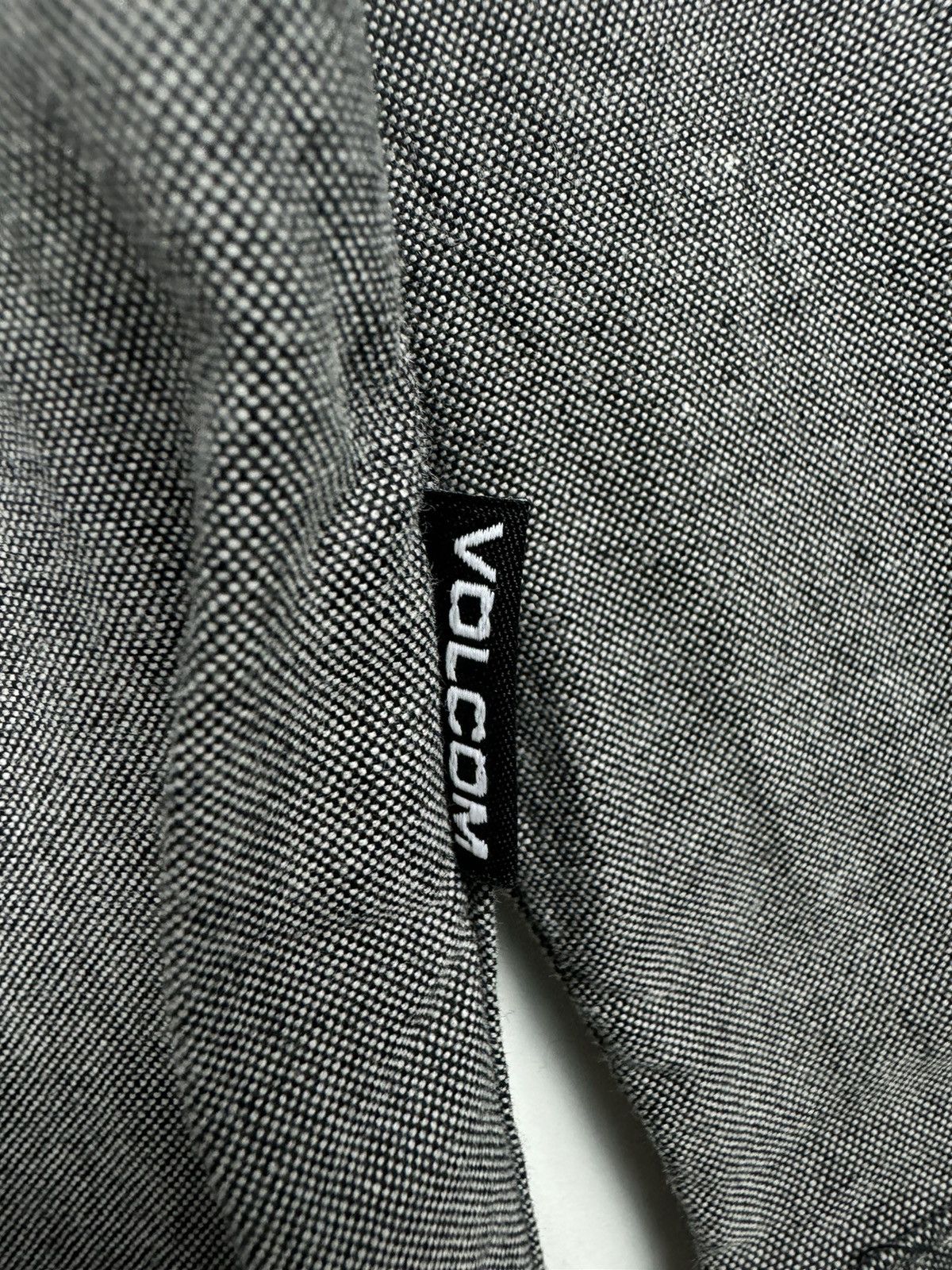 Volcom Volcom Modern Fit Long Sleeve Button-Up Grey Shirt Size US XL / EU 56 / 4 - 9 Thumbnail