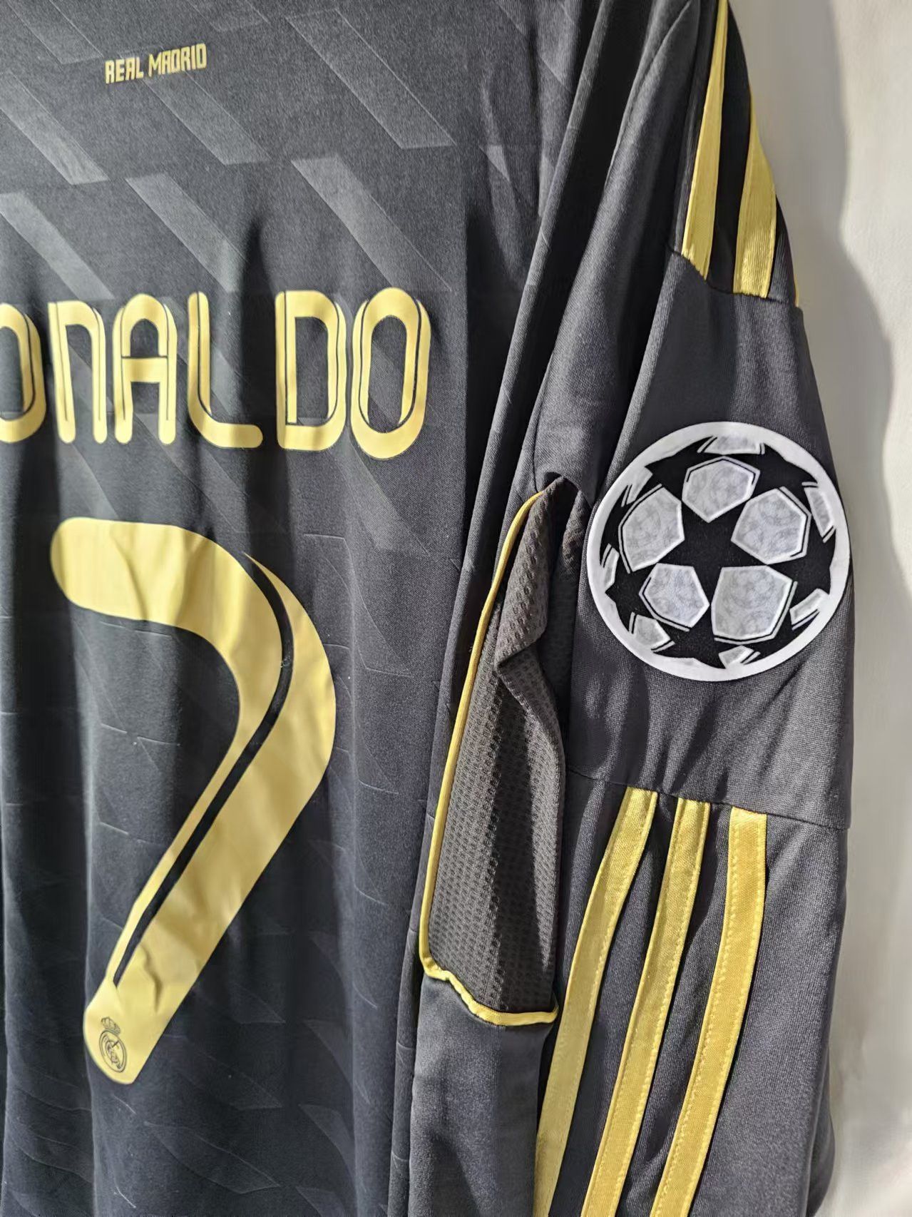 Other 2011 2012 Real Madrid #7 C Ronaldo Jersey Size US S / EU 44-46 / 1 - 4 Thumbnail