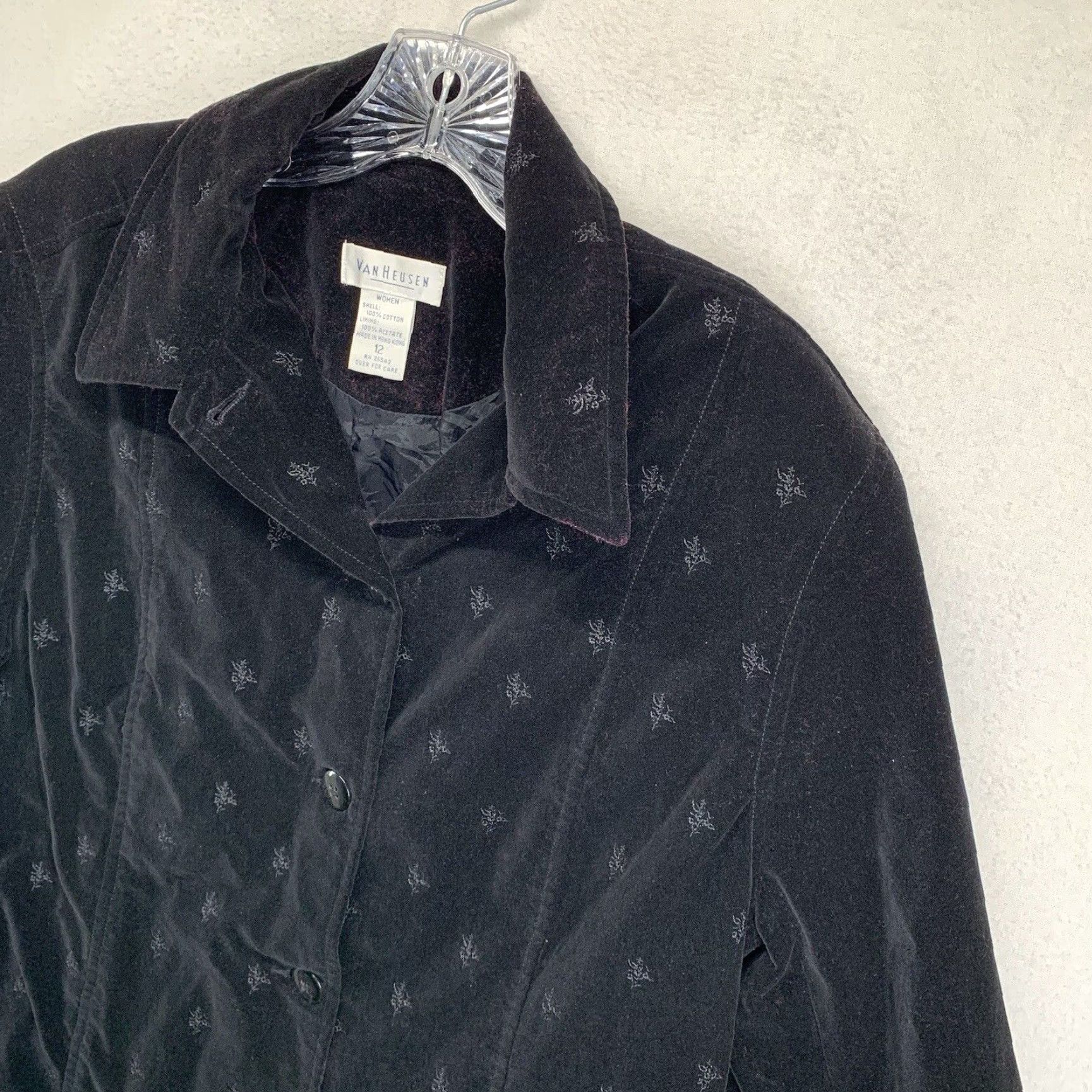 Van Heusen Van Heusen Velvet Jacket Women’s Size 12 Black Floral Embroidered Lined Button Closure Gothic Dark Academia 80s 90s Womens Size XL / US 12-14 / IT 48-50 - 6 Thumbnail