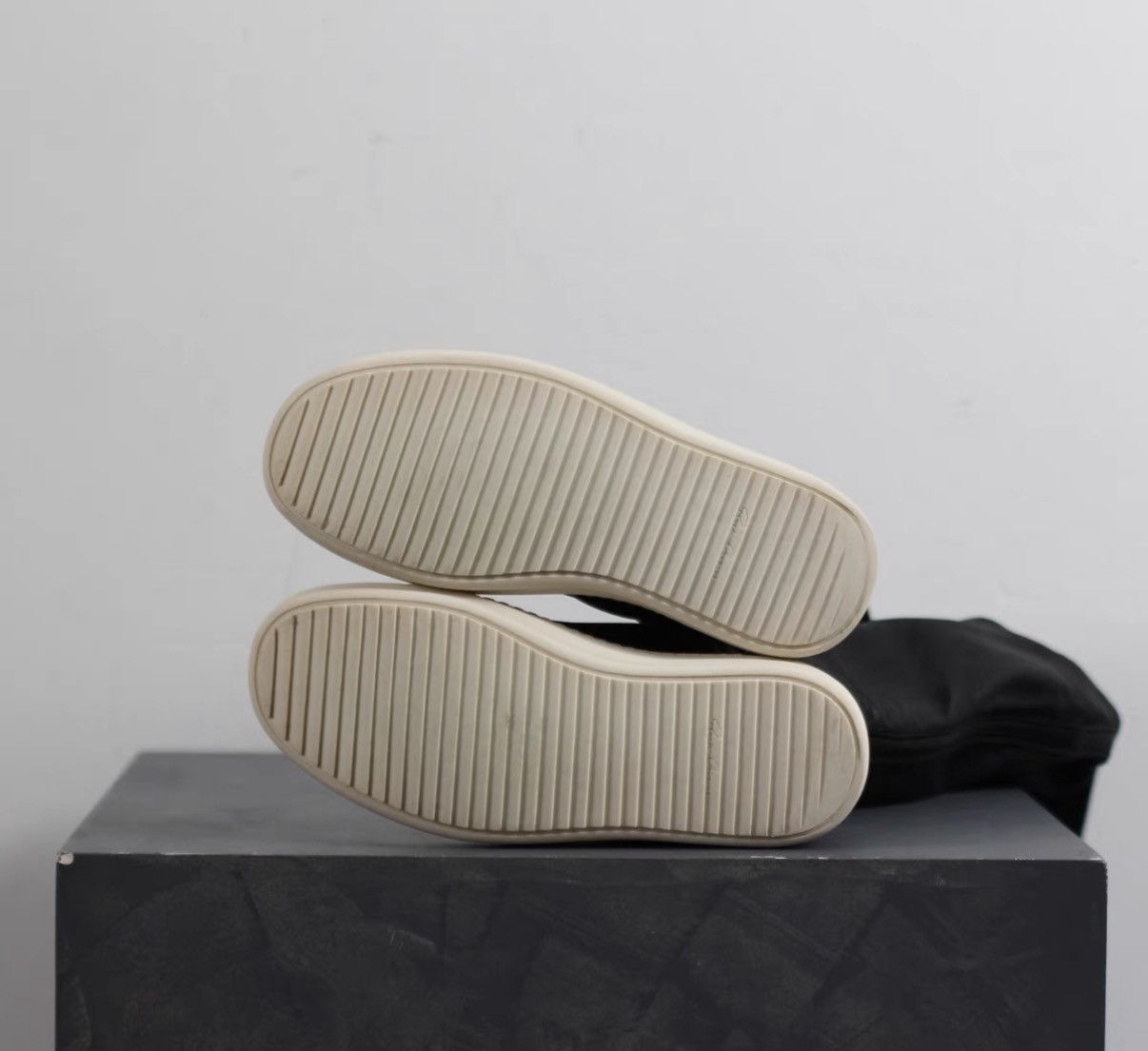 Rick Owens Rick Owens Mainline Stretch Lambskin "Goddess" Boots Size US 5 / IT 35 - 5 Thumbnail