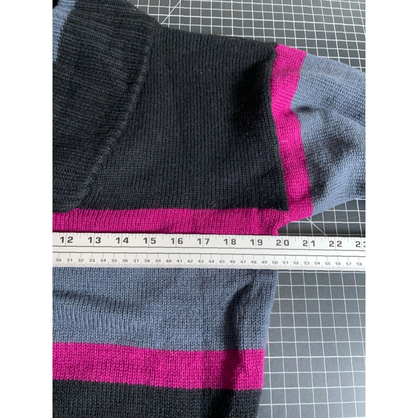 Yves Saint Laurent VINTAGE Saint Laurent Wool Shawl Collar Sweater 80s Men Small Black Pink Striped Knit Pullover Casual Mens Size US S / EU 44-46 / 1 - 6 Thumbnail