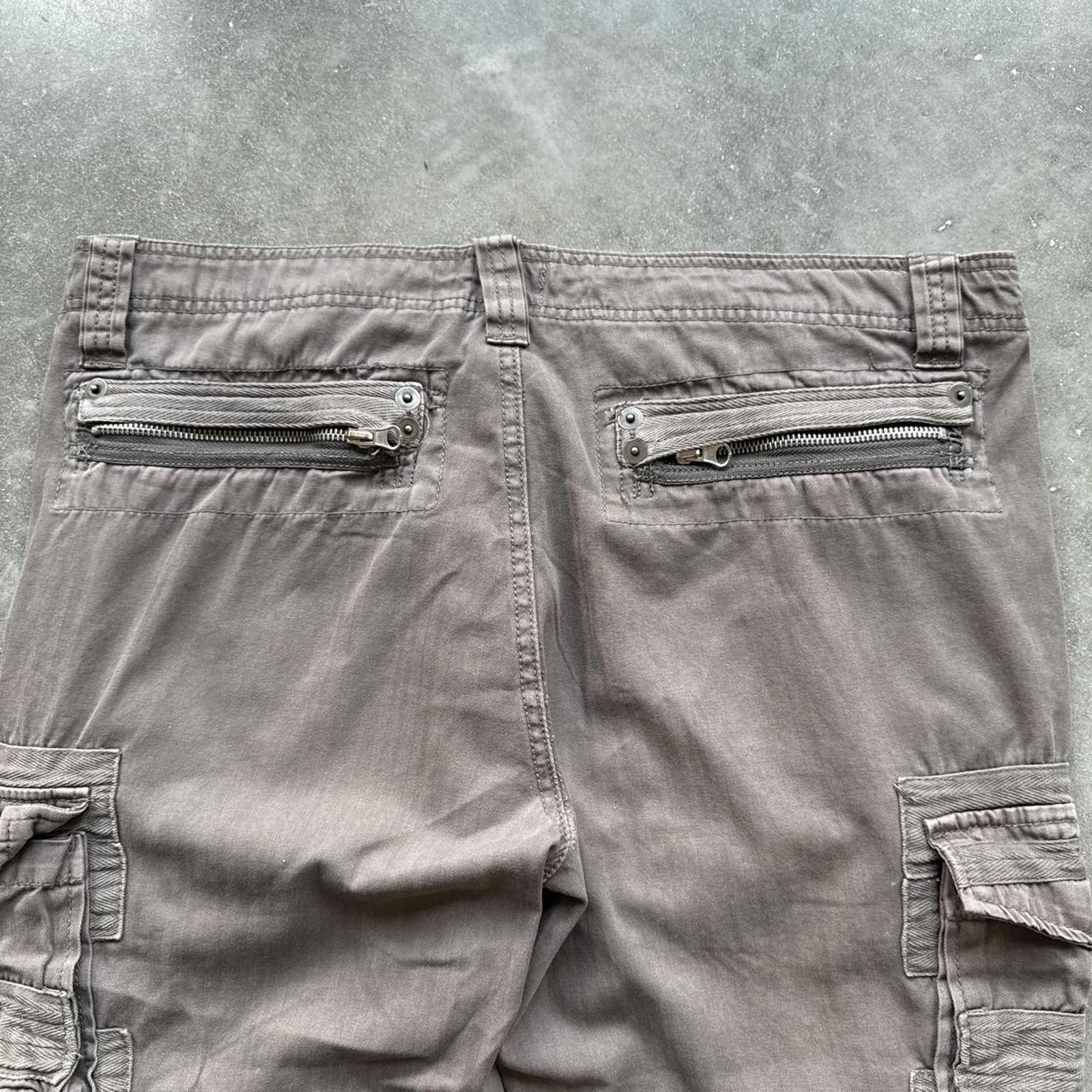 Other Grey cargo Pants With Button Up Fly & Multiple Pockets Size US 34 / EU 50 - 4 Thumbnail