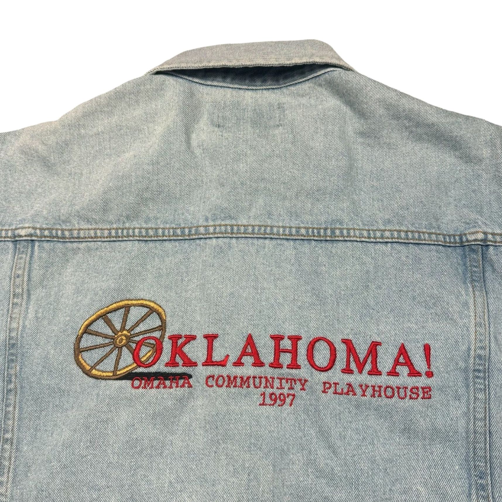 Vintage VINTAGE Denim Jacket Mens L 90s Lightwash Oklahoma Omaha Most Wanted Jacket Jeans Blue Embroidered 90s Mens Wang? Size US 33 - 5 Thumbnail