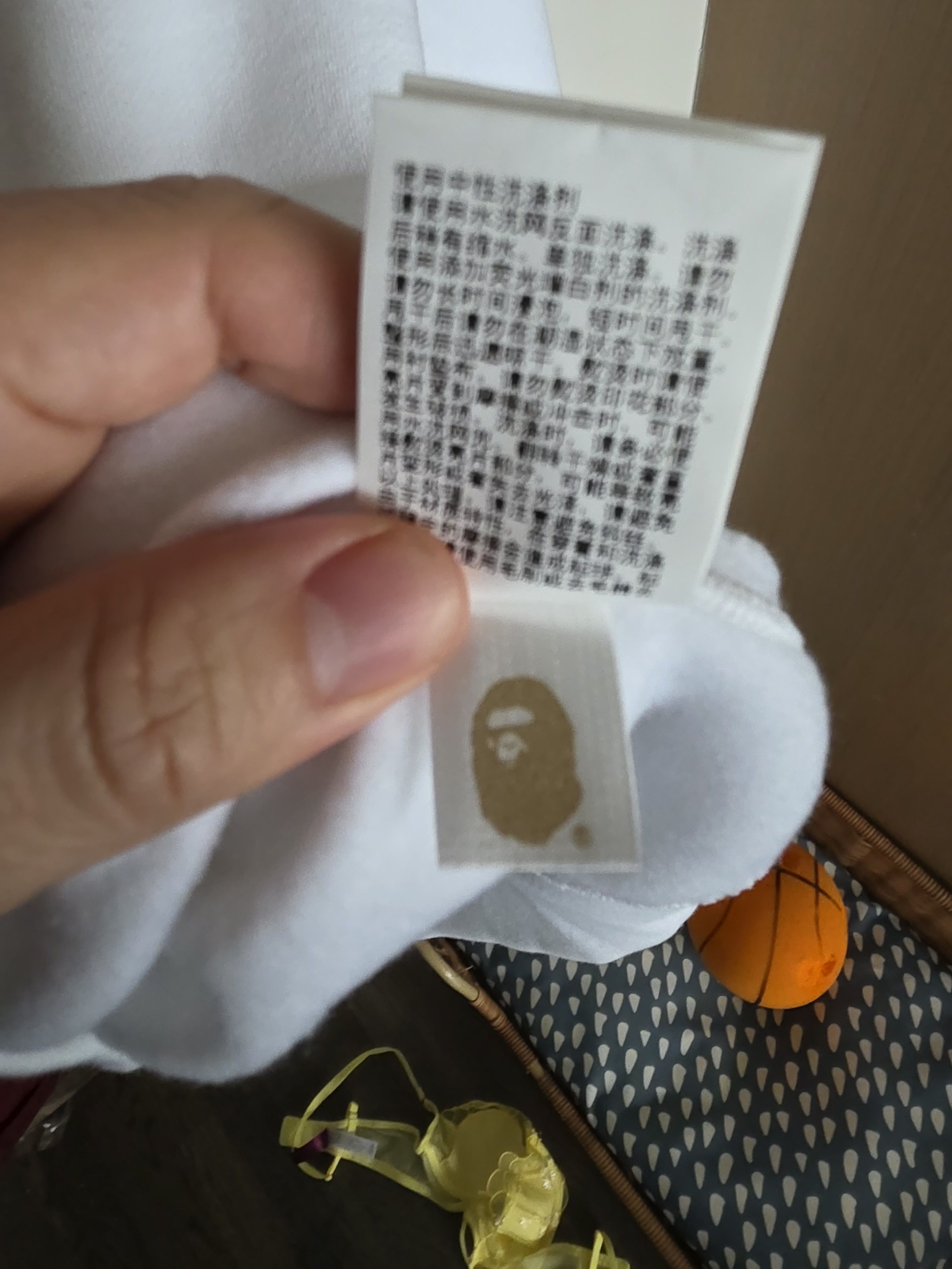 Bape Bape Sequin Crewneck Size ONE SIZE - 4 Thumbnail