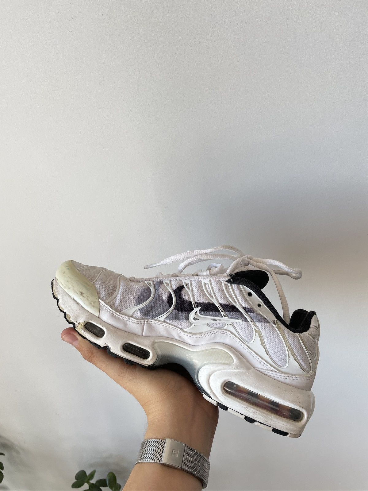 Nike Air Max Plus TN SE White Size US 5 / EU 37 - 4 Thumbnail