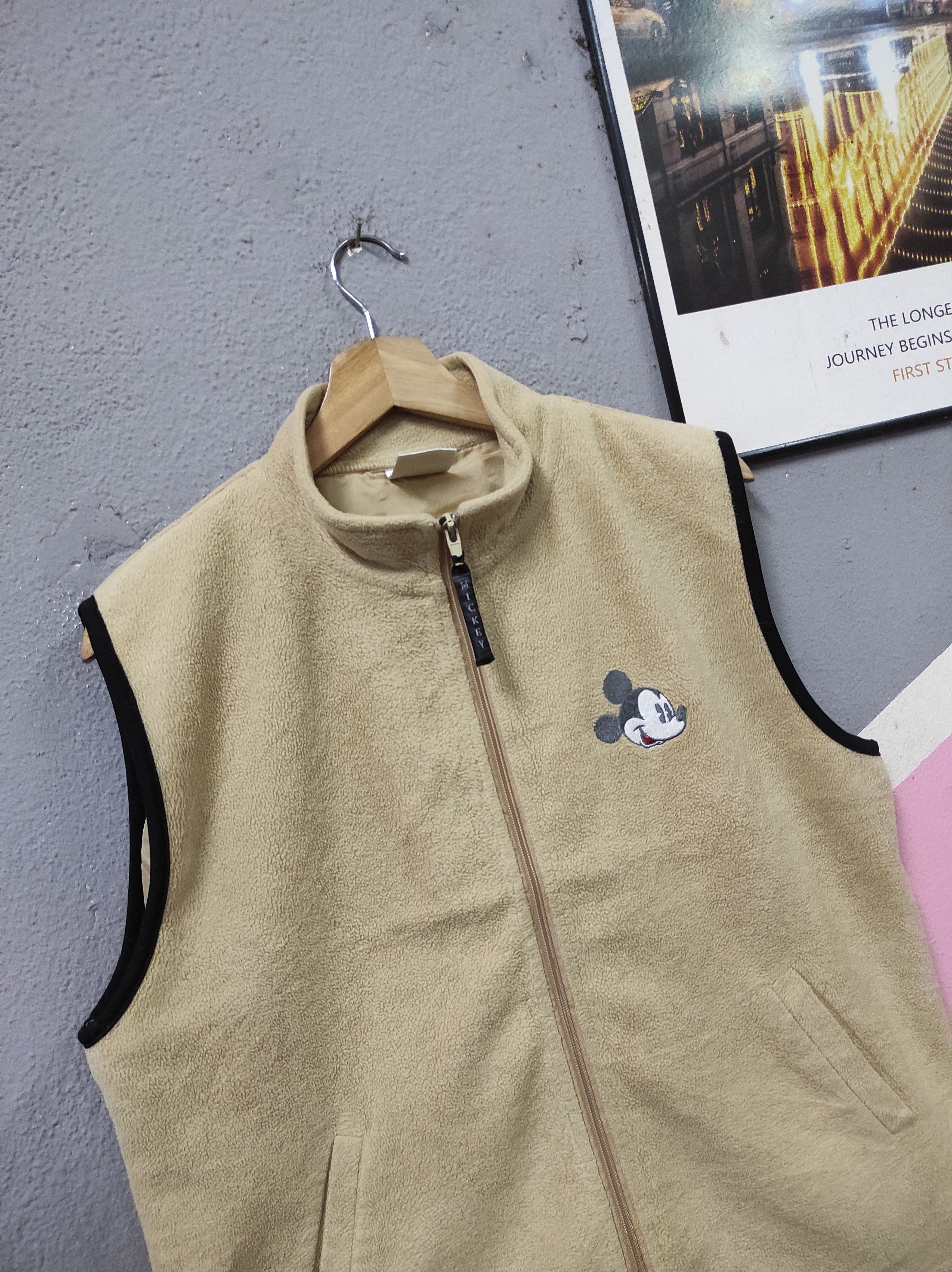 Japanese Brand × Mickey Mouse × Vintage MICKEY & CO MICKEY MOUSE EMBROIDERY VEST JACKET SLEEVELESS Size US M / EU 48-50 / 2 - 3 Thumbnail