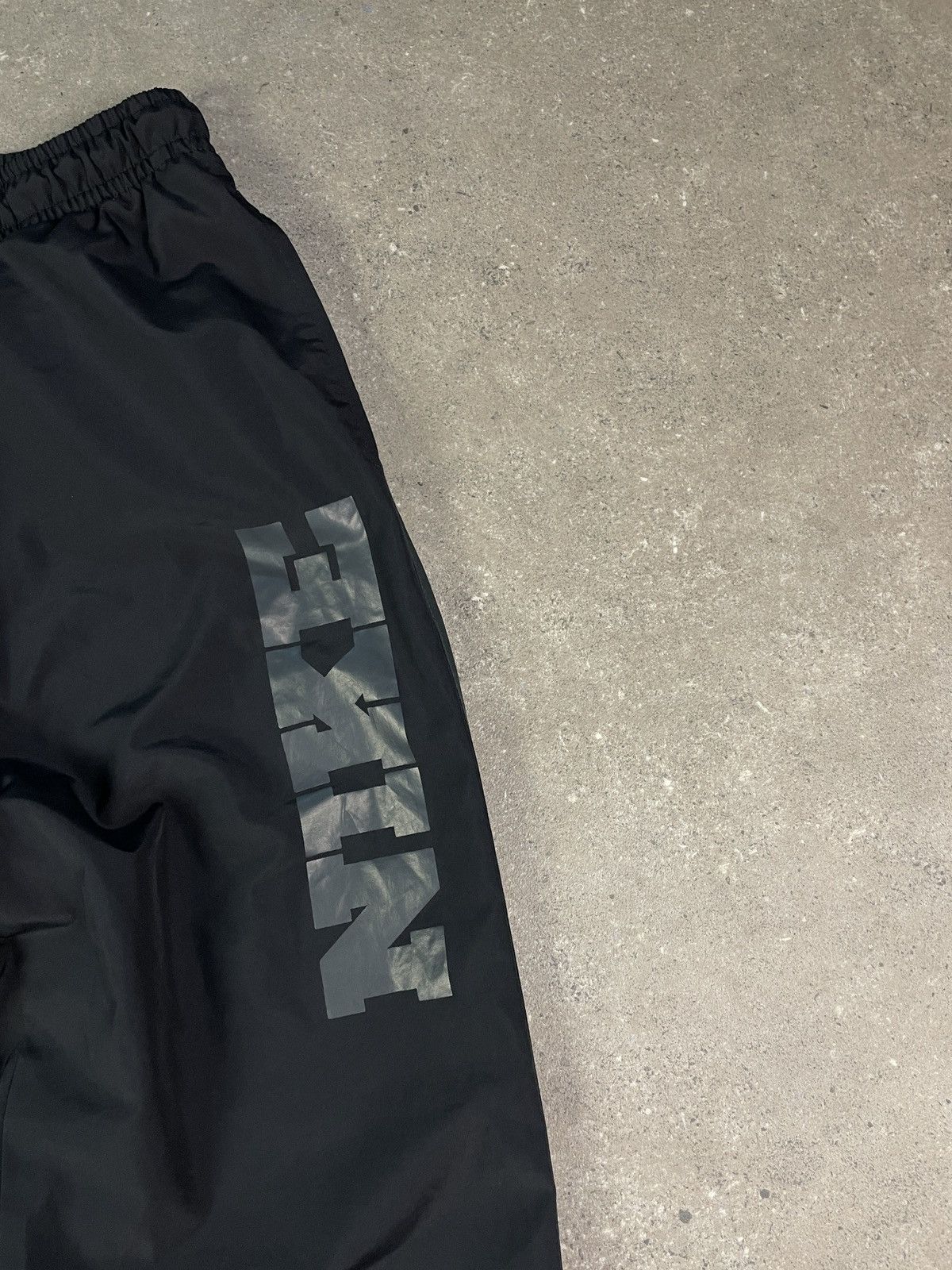 Nike × Vintage Vintage Y2K Nike Parachute Nylon Track Spell Out Pants Size US 34 / EU 50 - 2 Thumbnail