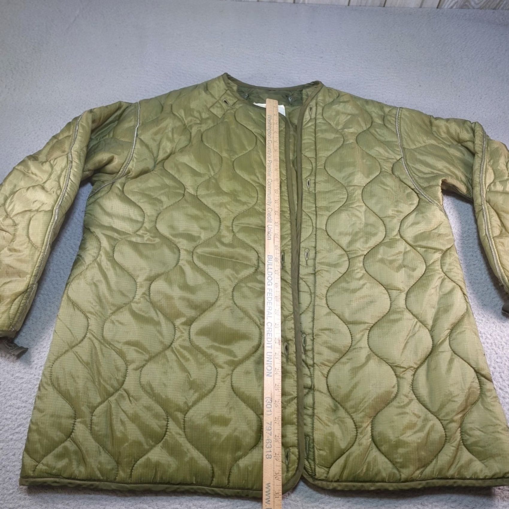 Vintage VINTAGE Gibraltar Industries Liner Extreme Cold Weather Parka Jacket Mens M Green Quilted Insulated Nylon Lined Military Army Style Size US M / EU 48-50 / 2 - 4 Thumbnail