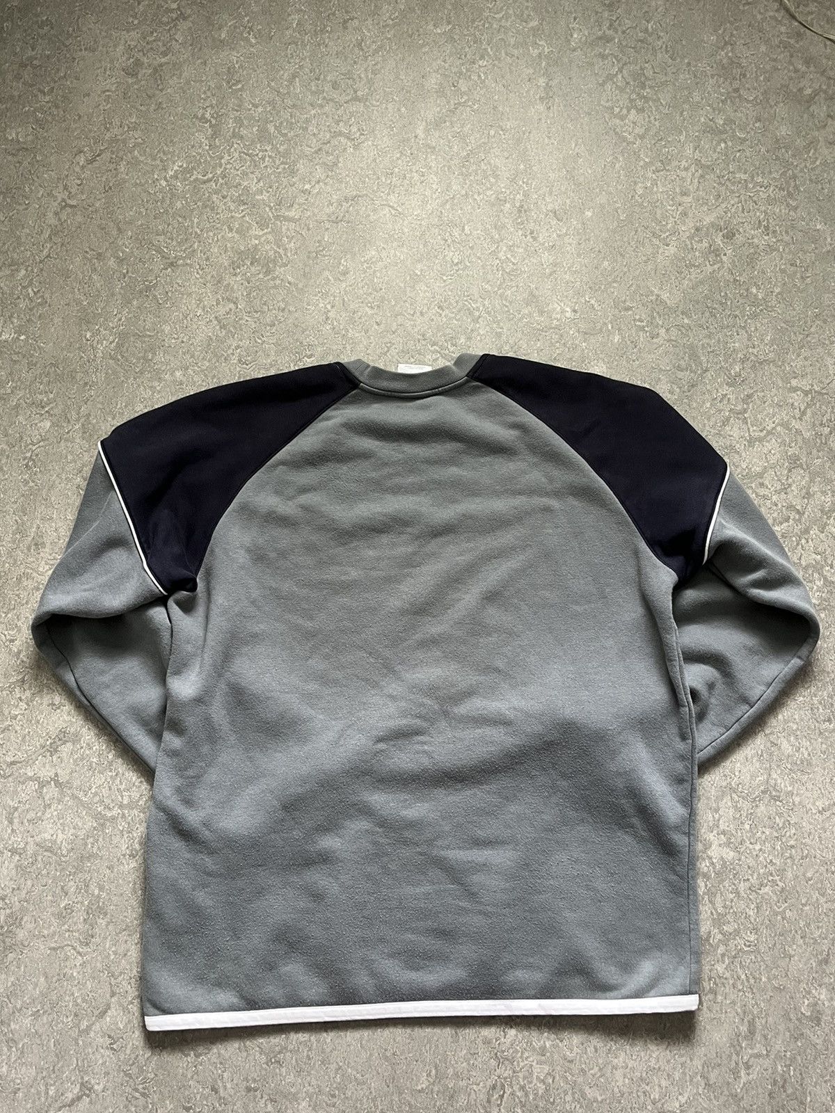 Adidas Adidas Vintage Panel Crewneck Sweatshirt (Grey/Navy) Size US M / EU 48-50 / 2 - 2 Thumbnail