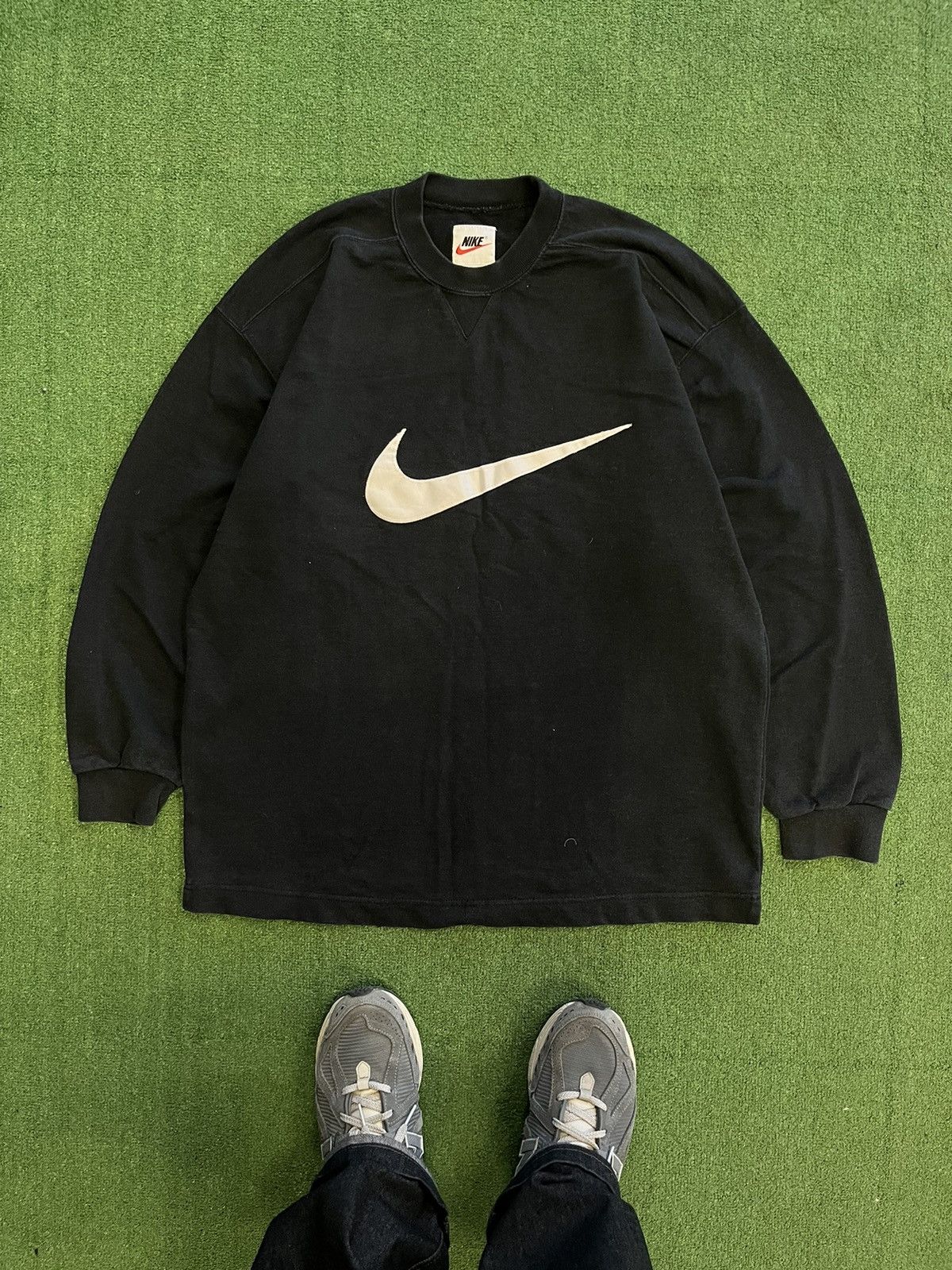 Nike Vintage Y2K Nike Swoosh Embroidered Logo Japan Sweatshirt 90 