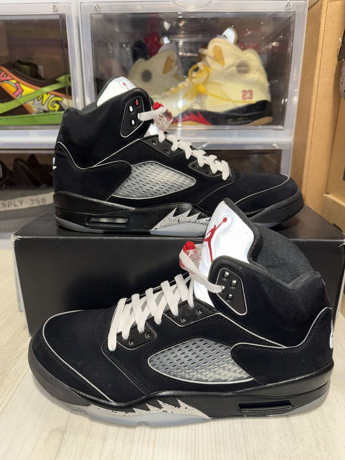 Jordan Brand Air Jordan 5 Retro OG Black Metallic Reimagined Size US 10.5 / EU 43-44 - 2 Thumbnail