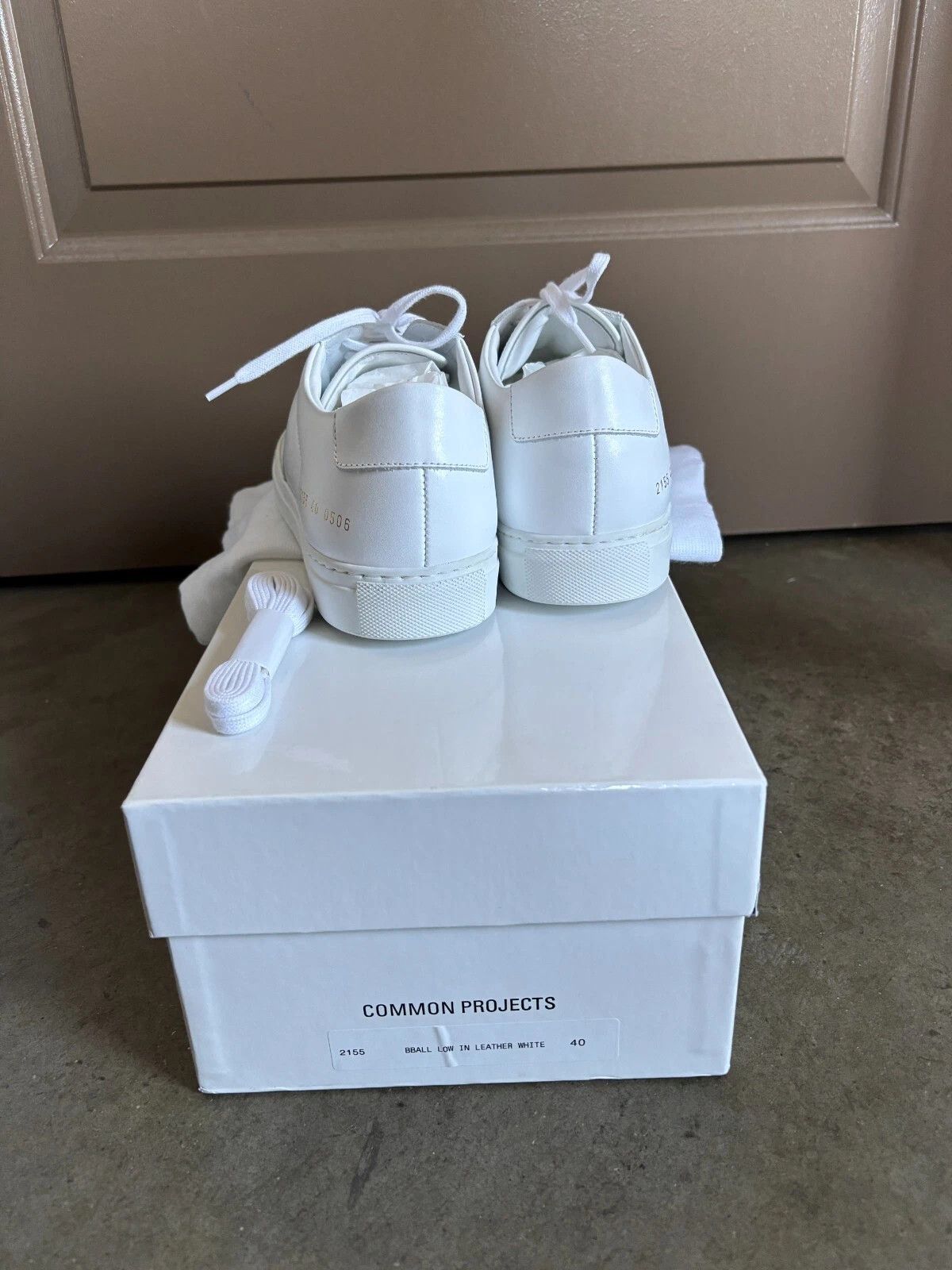 Common Projects Common Projects BBall Low In Leather White - Size 40 Size US 7 / EU 40 - 3 Thumbnail
