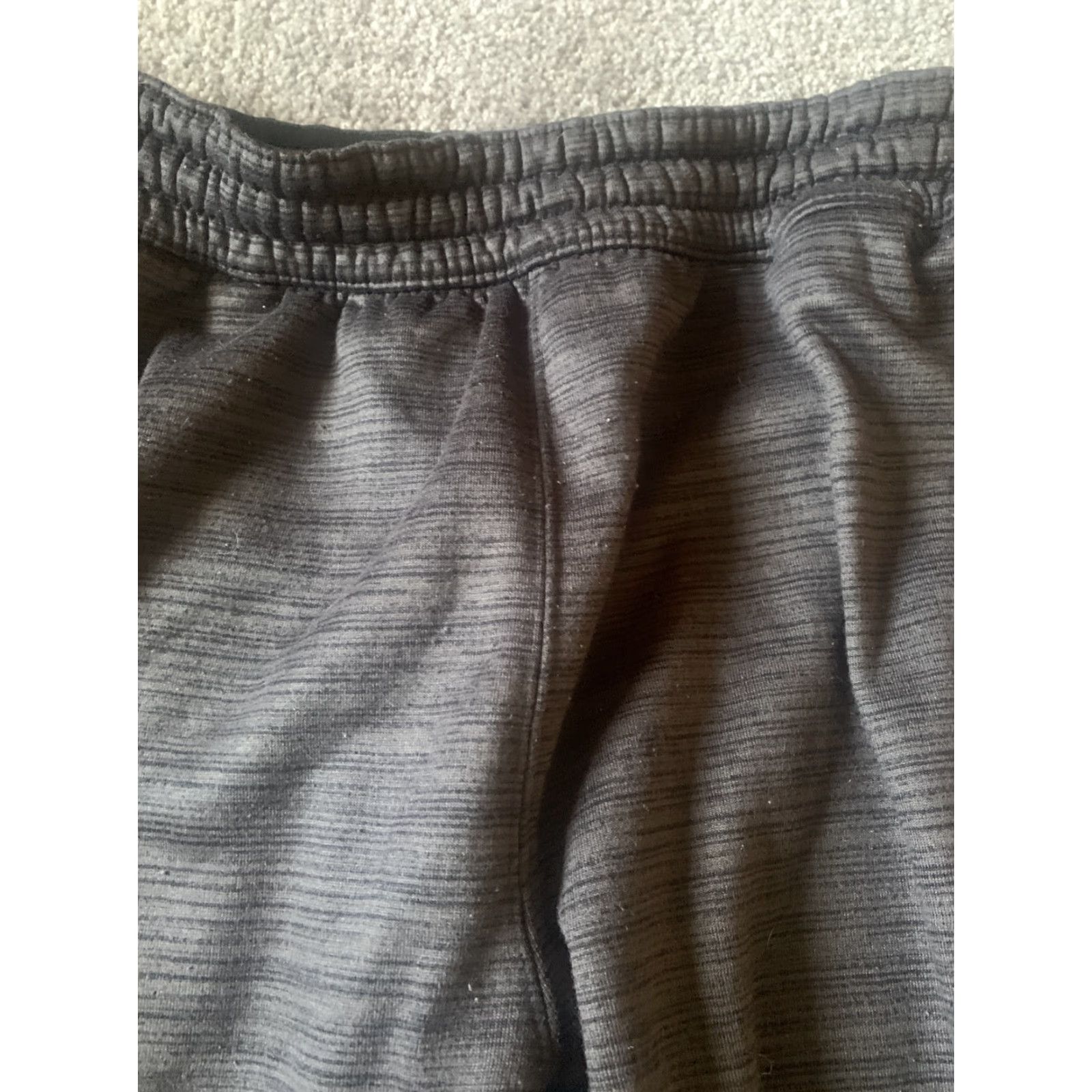 Spalding Spalding L Mens Joggers Drawstring Athleisure Sweatpants Gray Moisture Wicking Pockets Zip Pocket Adjustable Waist Athletic Stretch Size US 33 - 2 Thumbnail