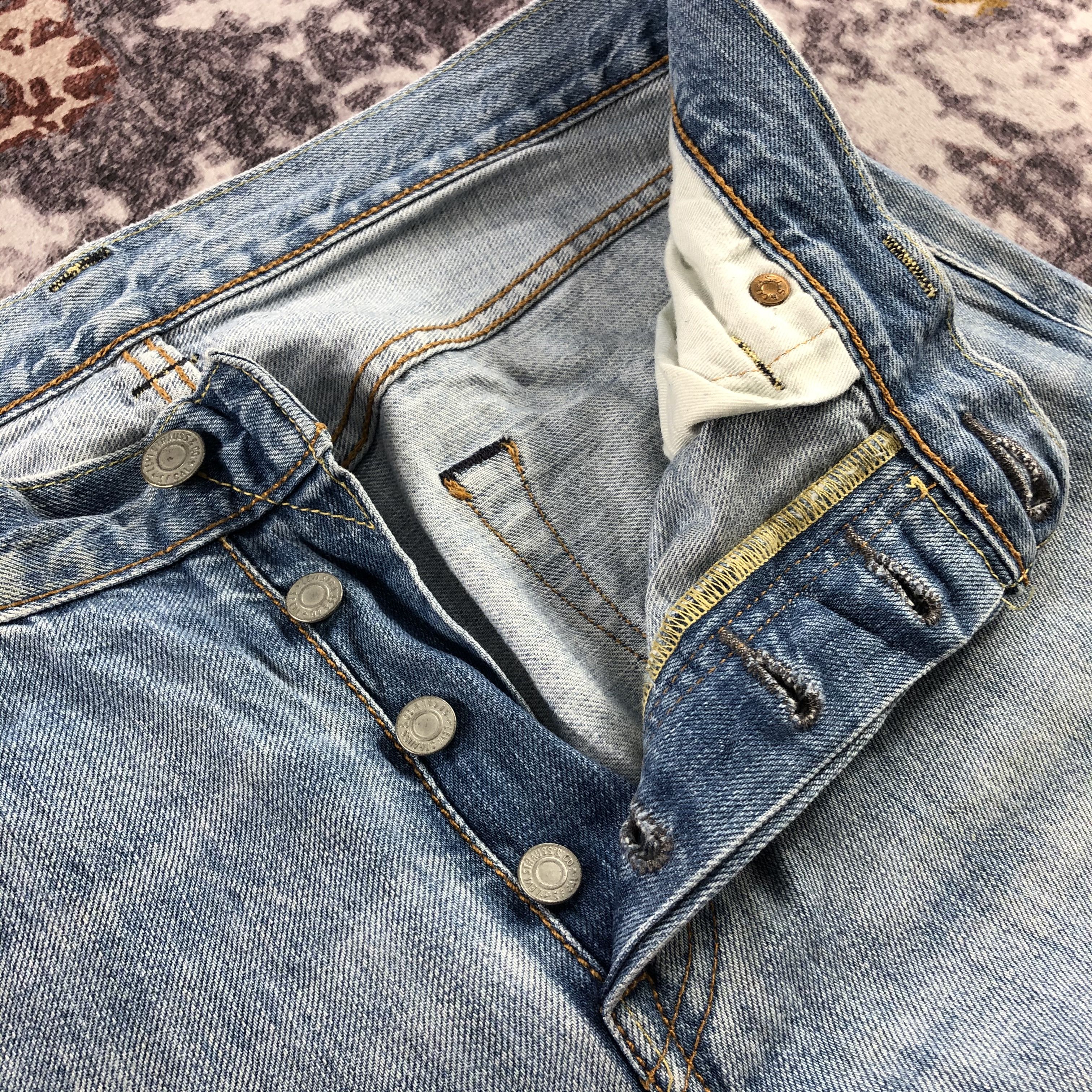 Levi's Vintage Light Wash Levis 501 Jeans-JM3051 Size US 31 - 9 Thumbnail