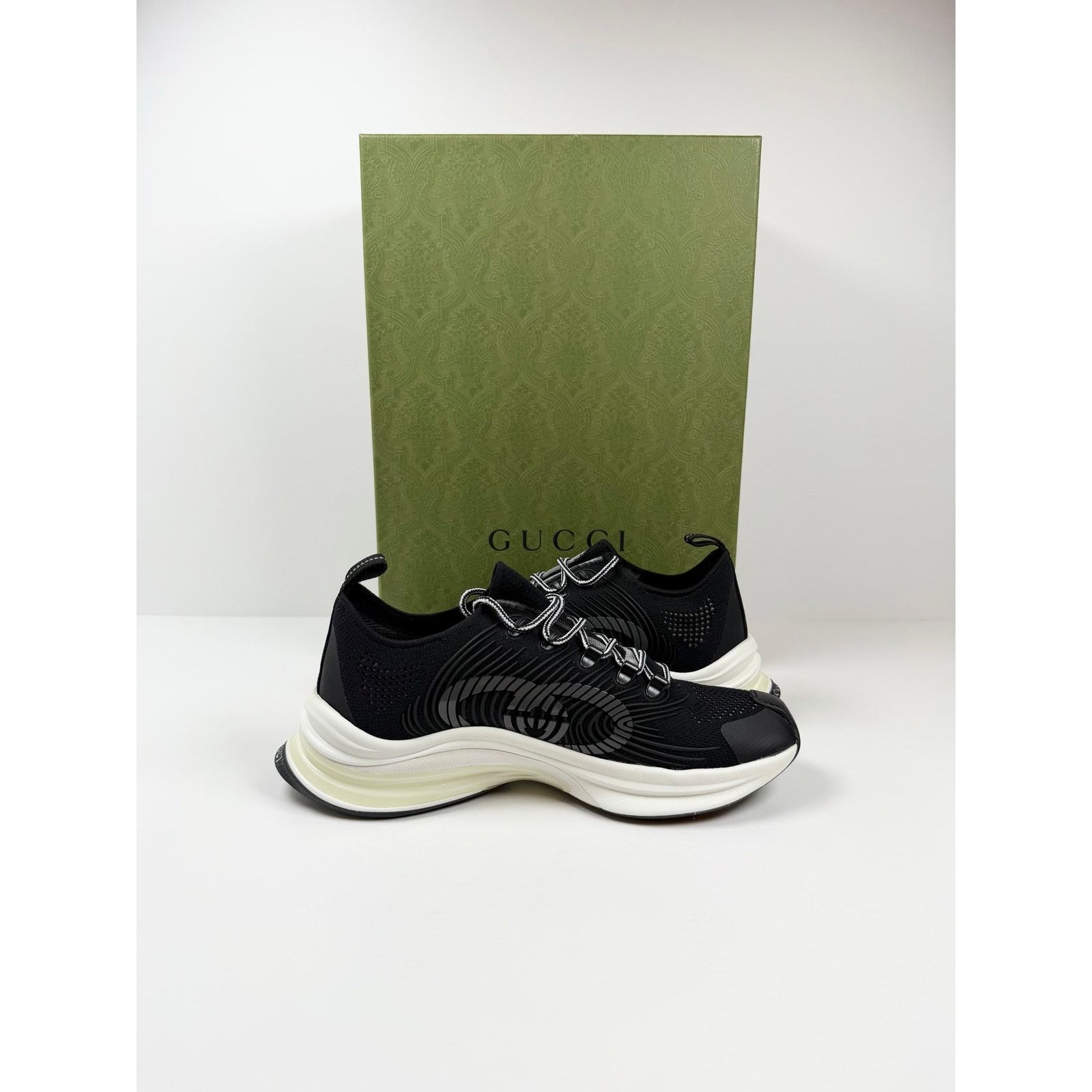 Gucci Size 7.5US - Gucci Run Knit Black Sneakers NEW Size US 7.5 / EU 40-41 - 5 Thumbnail