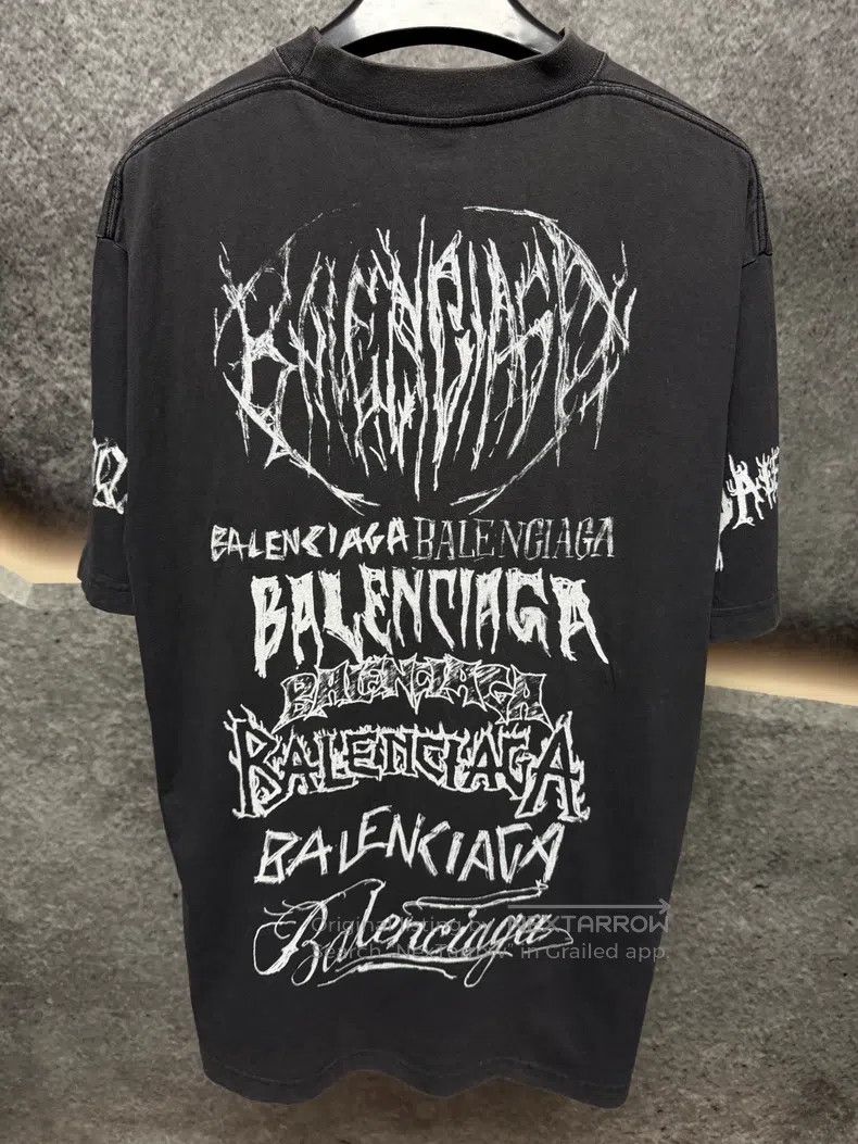 Balenciaga Balenciaga Short Sleeve T-Shirt with Graffiti Letters Size US S / EU 44-46 / 1 - 2 Thumbnail