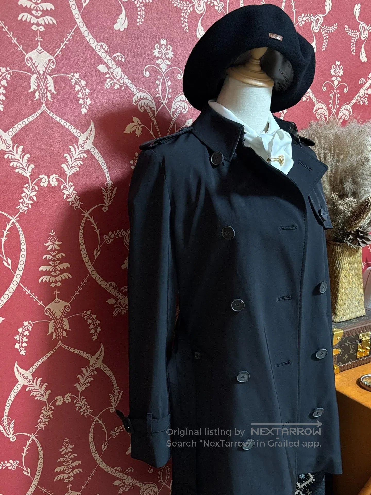 Aquascutum Aquascutum Women's London Trench Coat. Size M / US 6-8 / IT 42-44 - 2 Thumbnail