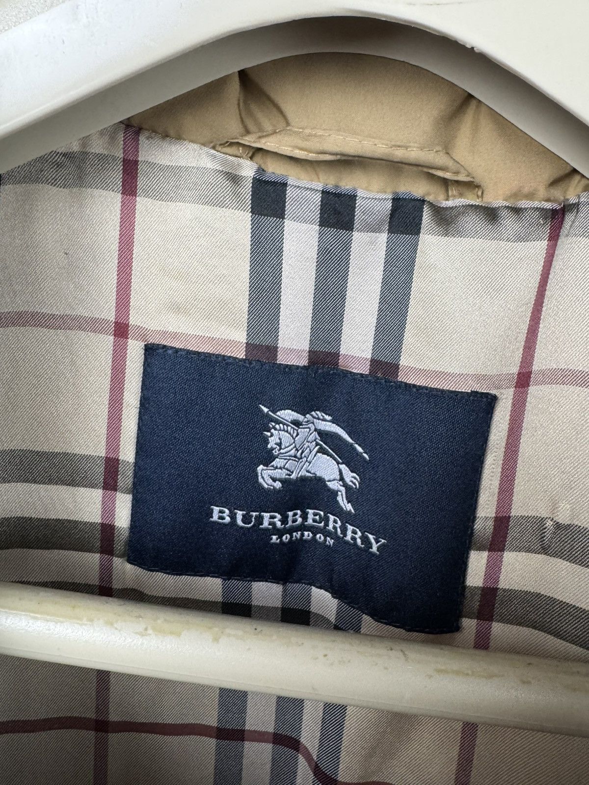 Burberry BURBERRY LONDON PUFFER VINTAGE DOWN JACKET LUXURY SIZE L Size US L / EU 52-54 / 3 - 8 Thumbnail