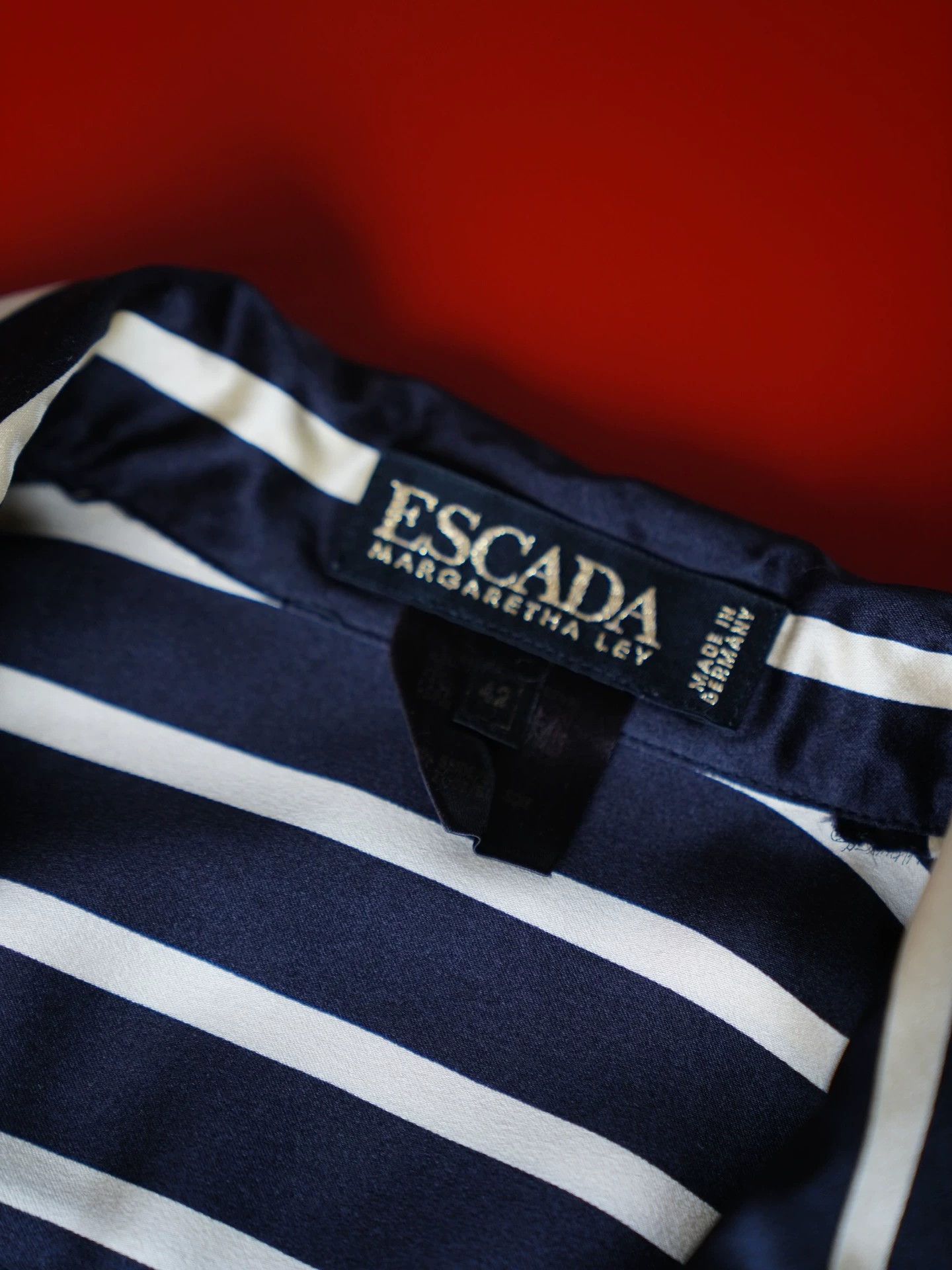 Escada Escada Vintage Silk B&W Stripe Elephant Gold Button Shirt Size M / US 6-8 / IT 42-44 - 4 Thumbnail