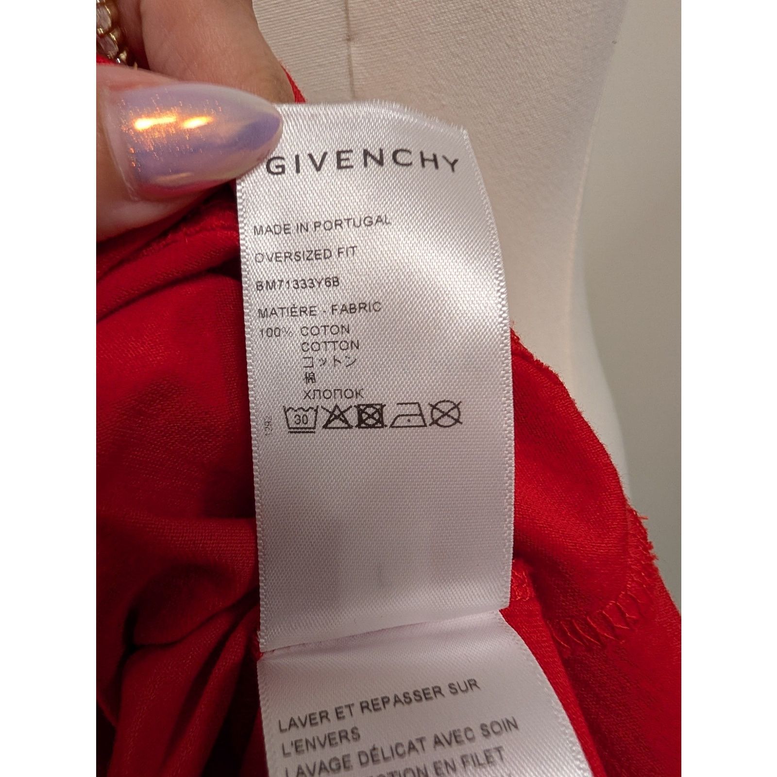 Givenchy NWT Givenchy Red Trompe-l'oeil Graphic Logo T-Shirt Size L Size US L / EU 52-54 / 3 - 8 Thumbnail