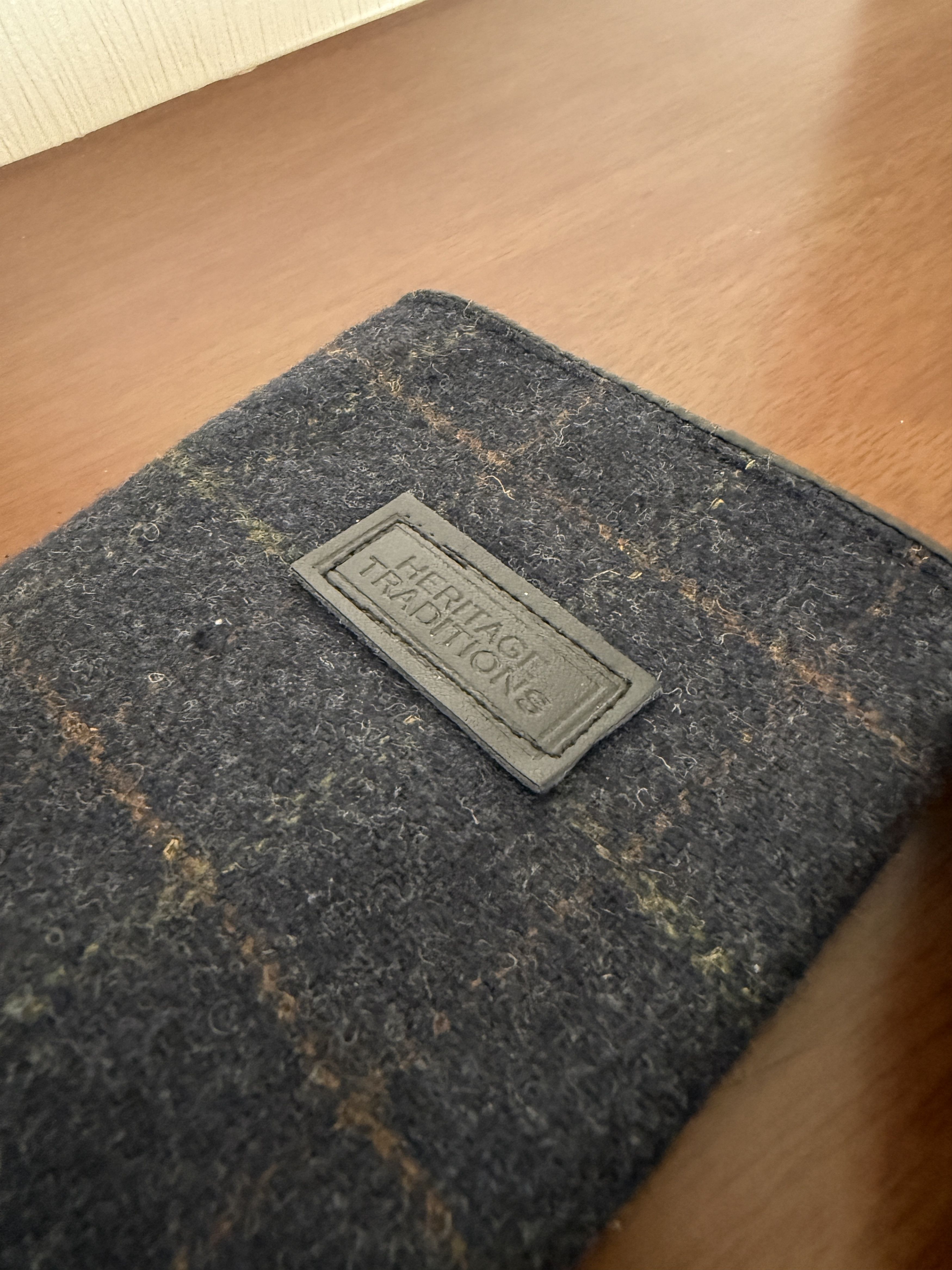 Other Heritage Traditions – Blue Check Tweed Gloves Size ONE SIZE - 4 Thumbnail