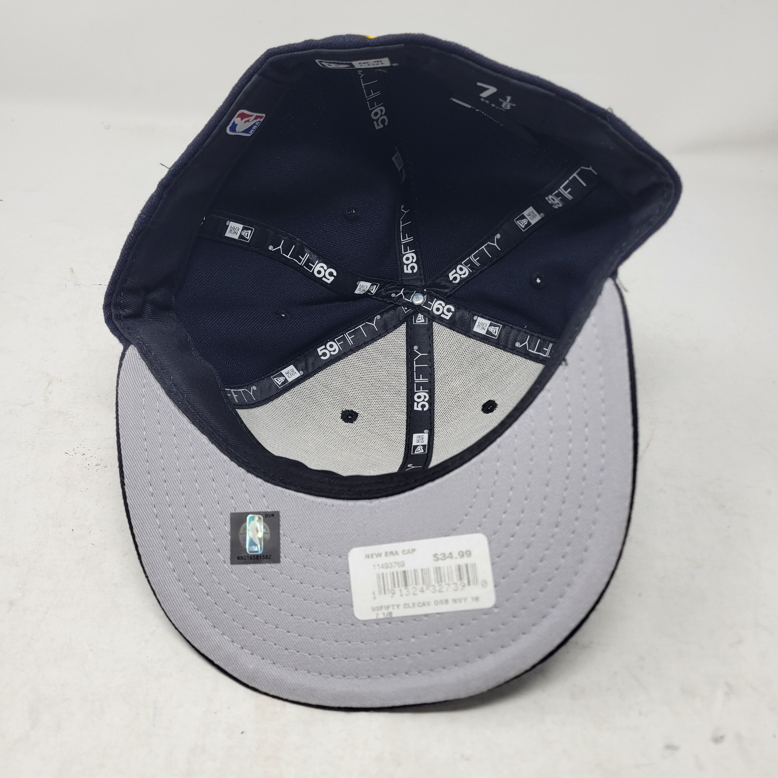 NBA × New Era New Era Cleveland Cavaliers CAVS Navy Blue Fitted Hat 7 1/8 Size ONE SIZE - 4 Thumbnail