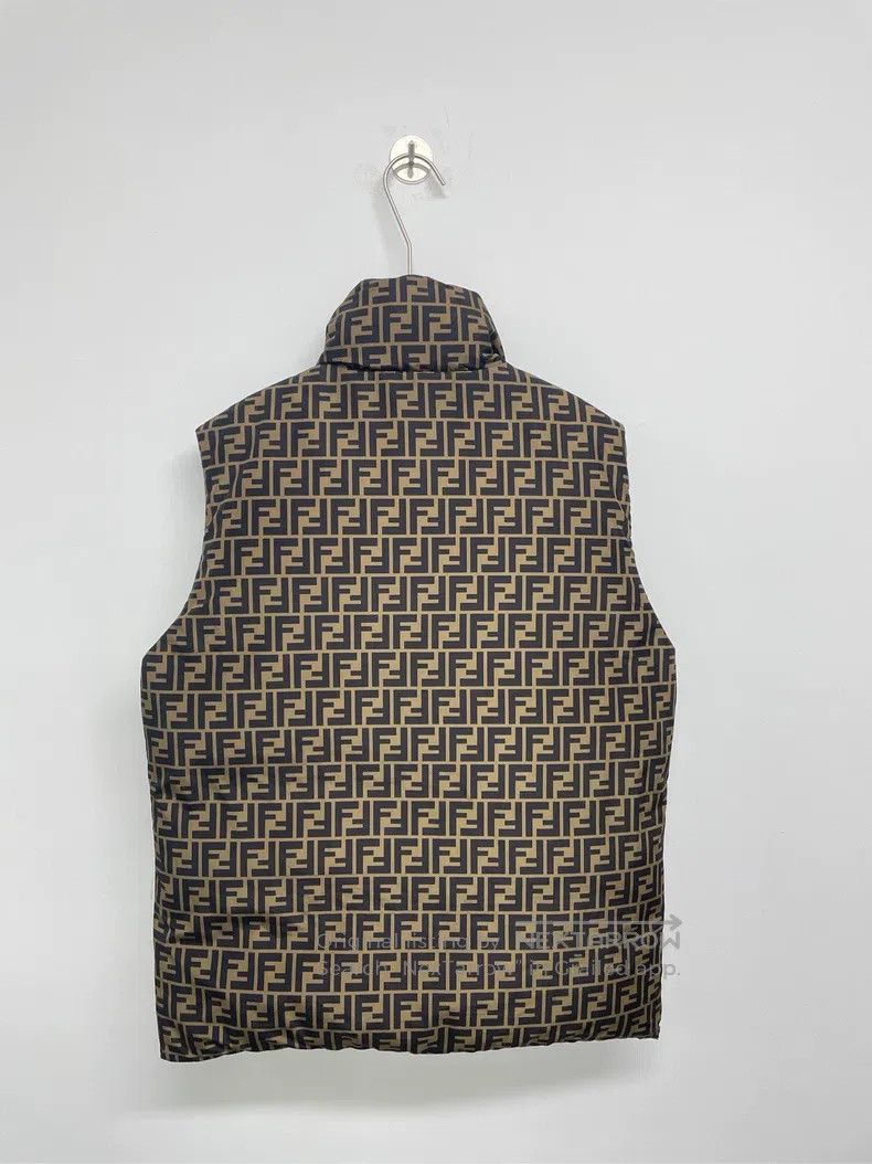 Fendi Fendi Down Vest Two-Way Wear Size US M / EU 48-50 / 2 - 6 Thumbnail