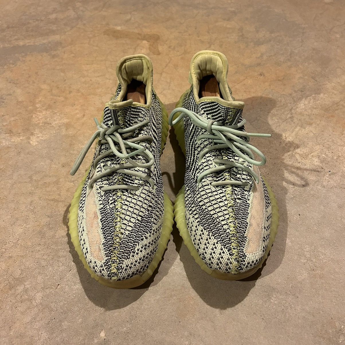 Adidas × Kanye West Adidas Yeezy Boost 350 V2 Yeezreel 2019 US 10.5 Size US 10.5 / EU 43-44 - 3 Thumbnail