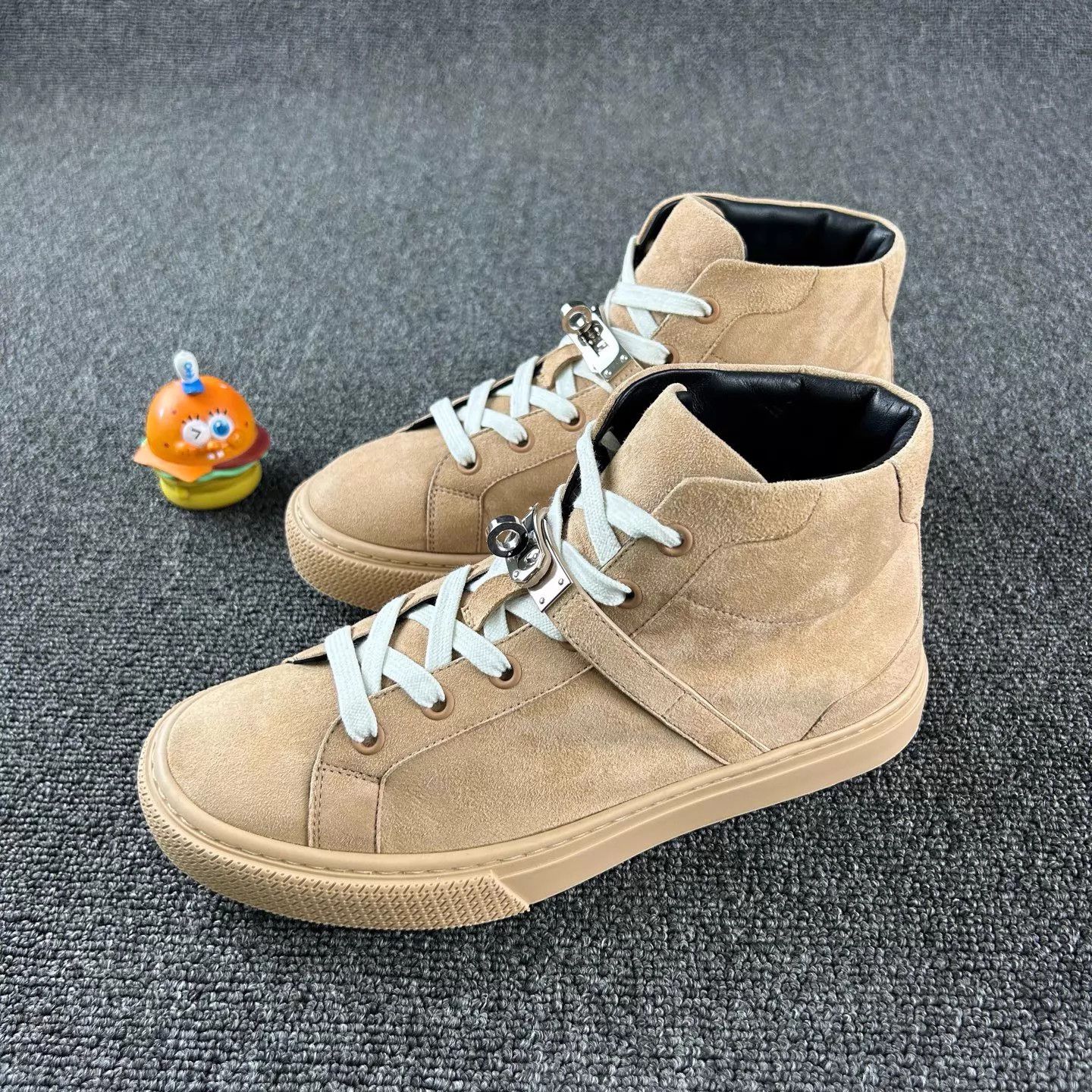 Hermes Hermes Kelly H Buckle Casual Sneaker Women's 37 Size US 6.5 / IT 36.5 - 1 Thumbnail