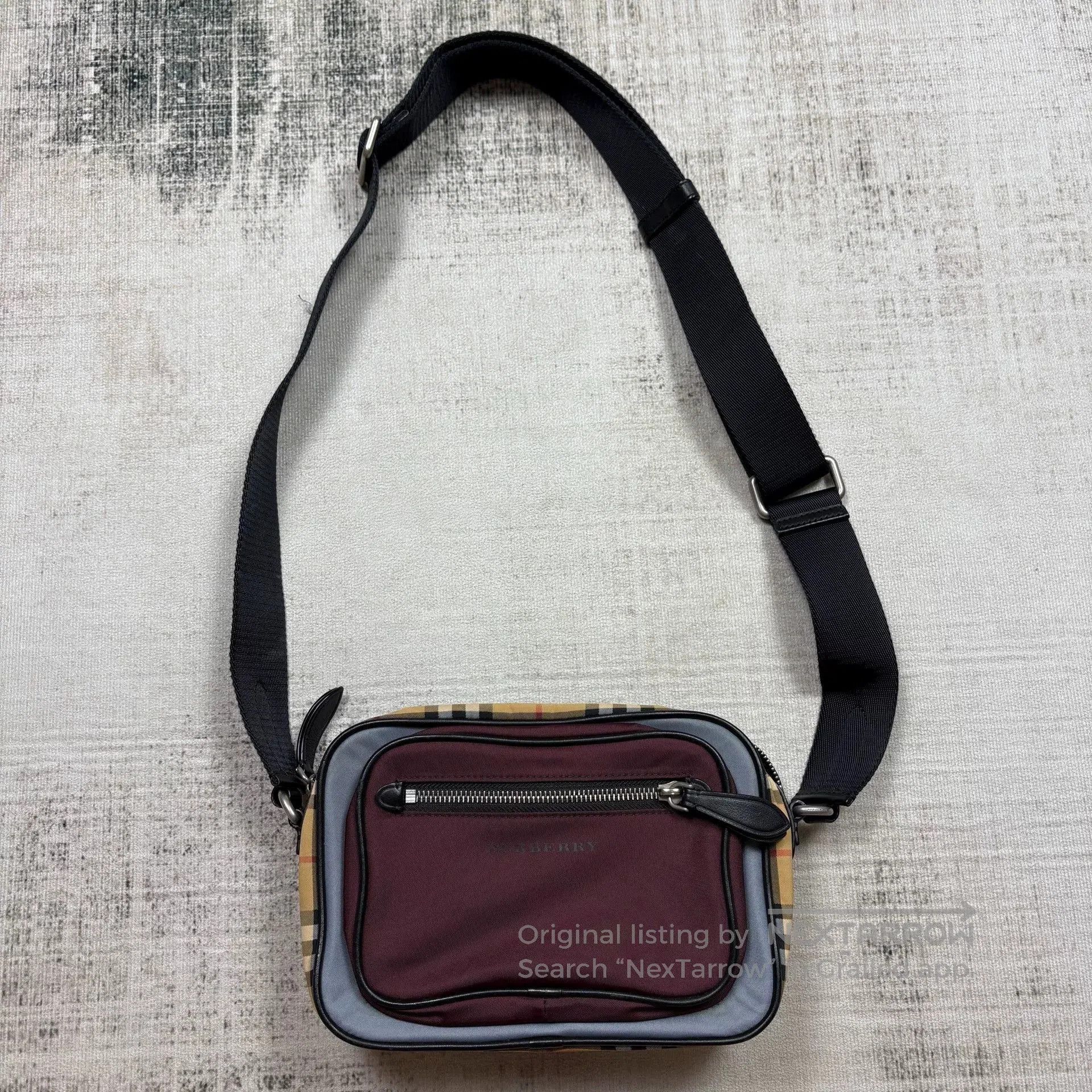 Burberry Burberry Crossbody Shoulder Bag. Size ONE SIZE - 1 Thumbnail