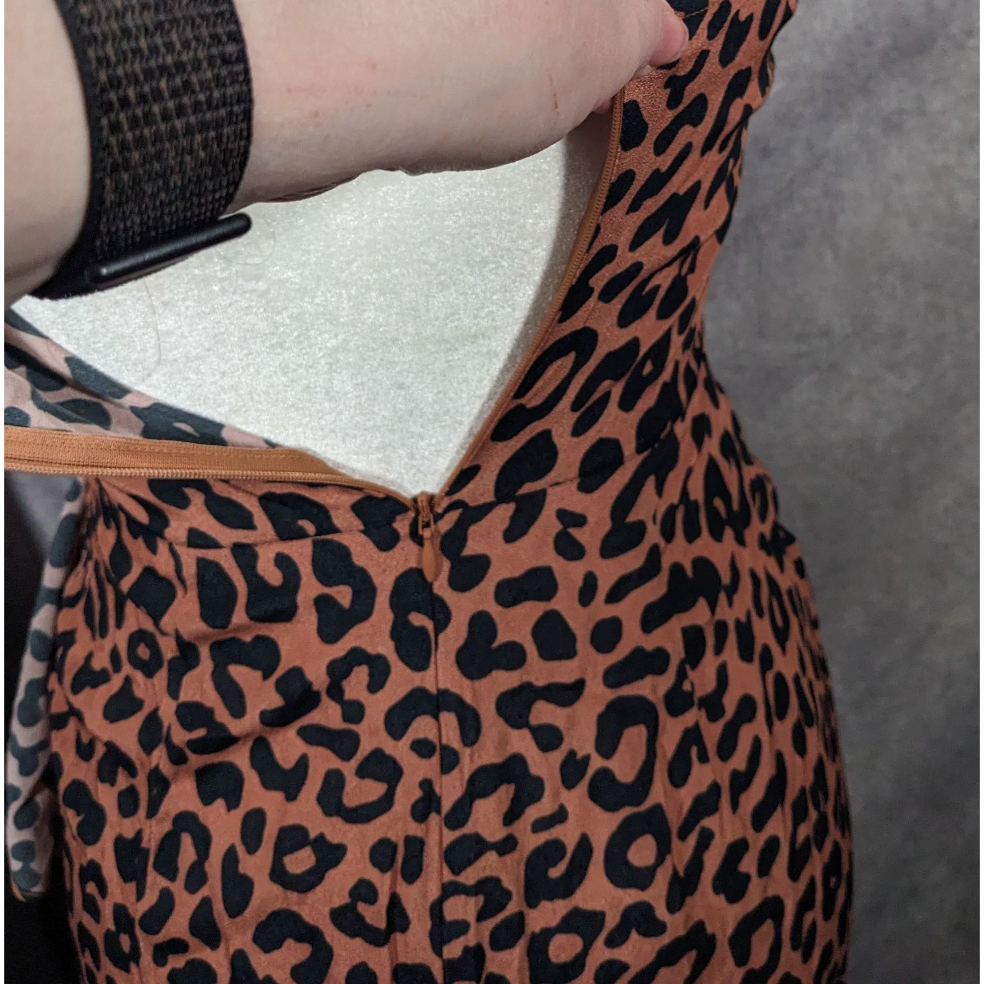 Lovers and Friends Lovers + Friends Ellie Midi Leopard Print Spaghetti Strap Ru Size XS / US 0-2 / IT 36-38 - 16 Thumbnail