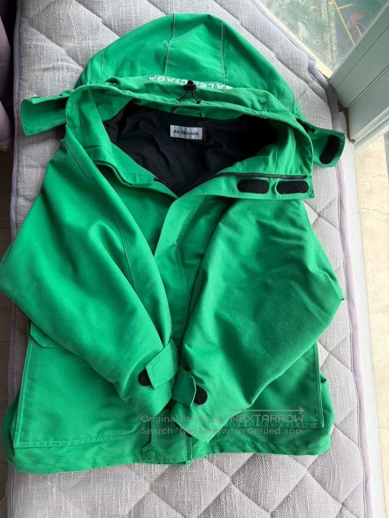 Balenciaga Balenciaga Classic Green Windbreaker Jacket Size XS / US 0-2 / IT 36-38 - 2 Thumbnail