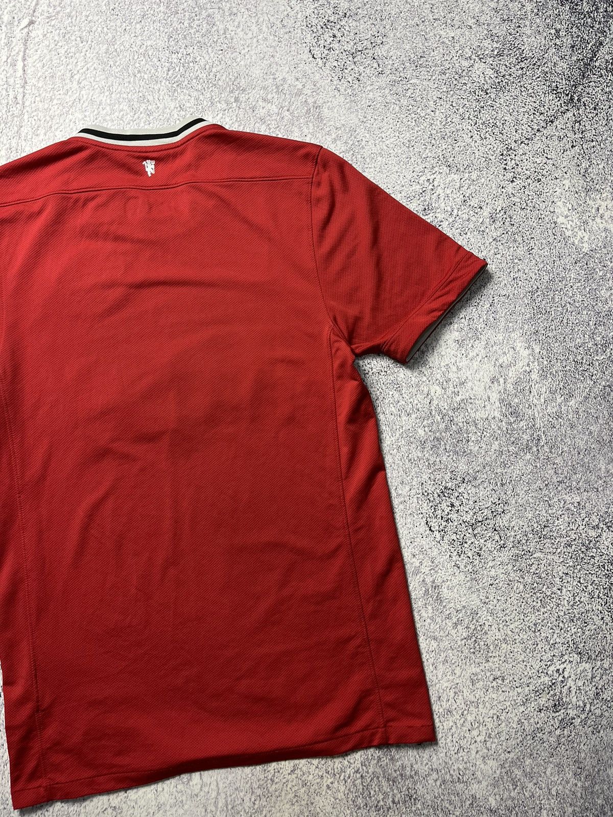 Nike Blokecore Nike Manchester United 2011 2012 Home Shirt Jersey Size US S / EU 44-46 / 1 - 14 Thumbnail