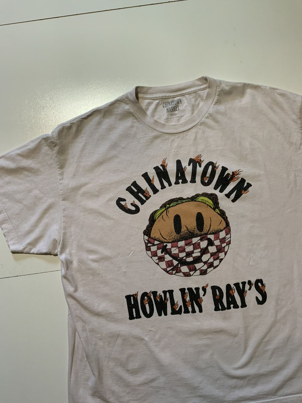 Market Chinatown Market X Howlin Rays Nashville Hot Chicken T-Shir Size US XXL / EU 58 / 5 - 3 Thumbnail