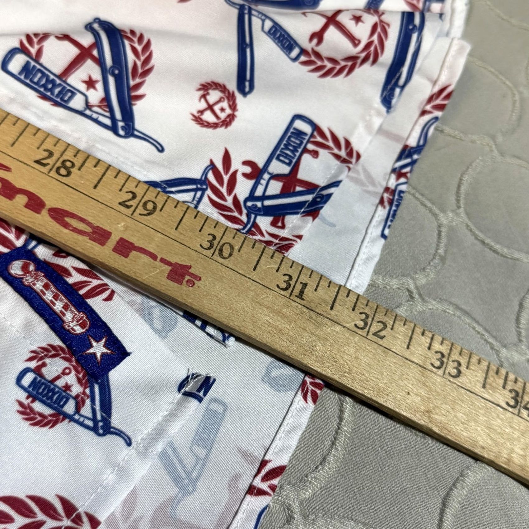 Vintage Dixxon Shirt Mens Large White Red Blue The High And Tight Barber Print Button Up Shirt (Vintage vibes) Size US L / EU 52-54 / 3 - 6 Thumbnail