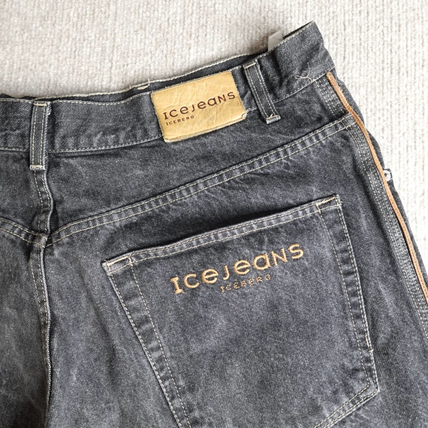 Vintage Iceberg Jeans 38 x 34 Black Cotton Baggy Wide Leg Embroidered Vintage Y2K Mens Denim Trousers 38 Regular Wide-Leg Men Size US 38 / EU 54 - 3 Thumbnail