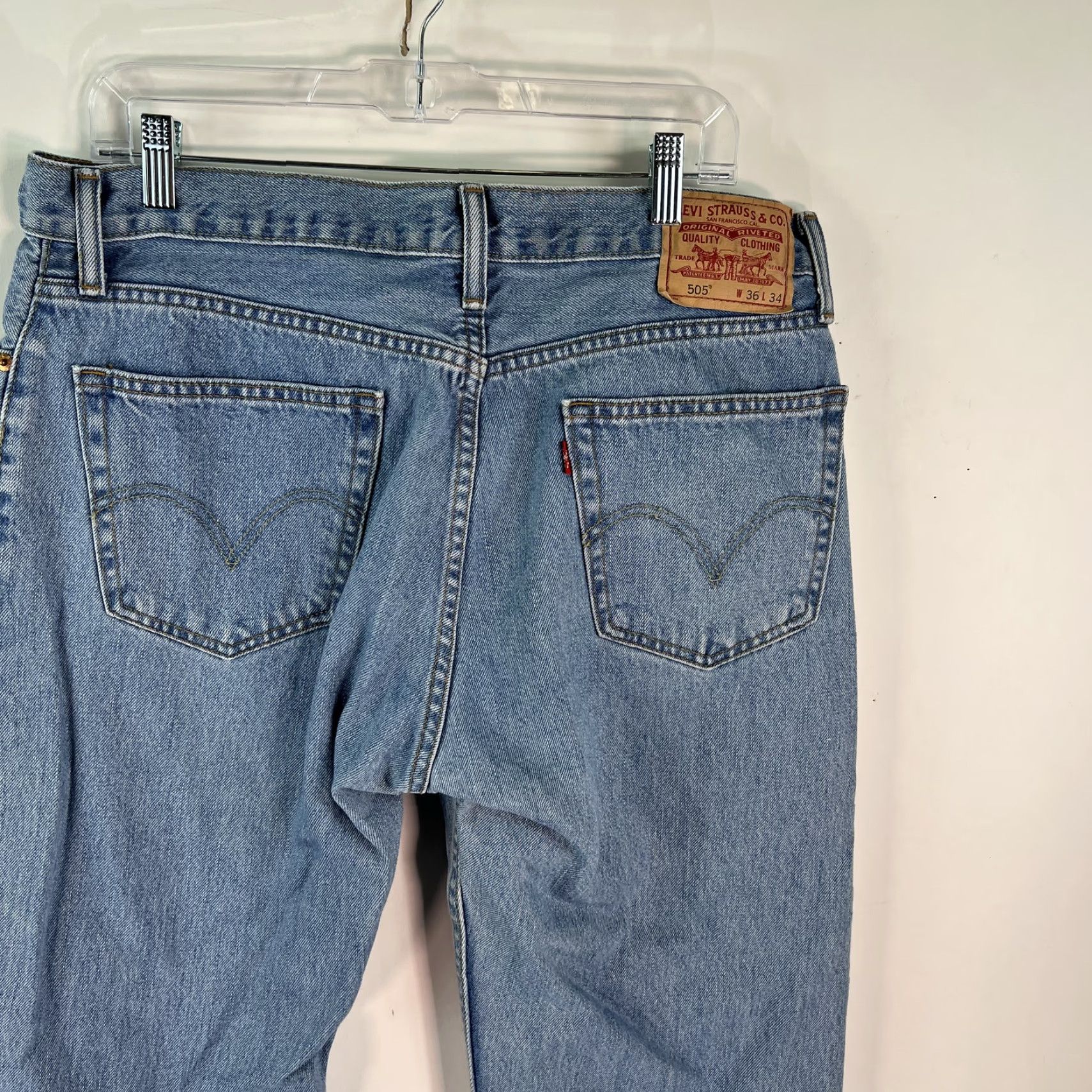 Levi's Levi's 505 Jeans Mens Regular Blue Denim Straight Leg 36x34 Mid Rise 5-Pocket Pockets Denim Cotton Blend Button Zipper 36 Mens Size US 36 / EU 52 - 4 Thumbnail