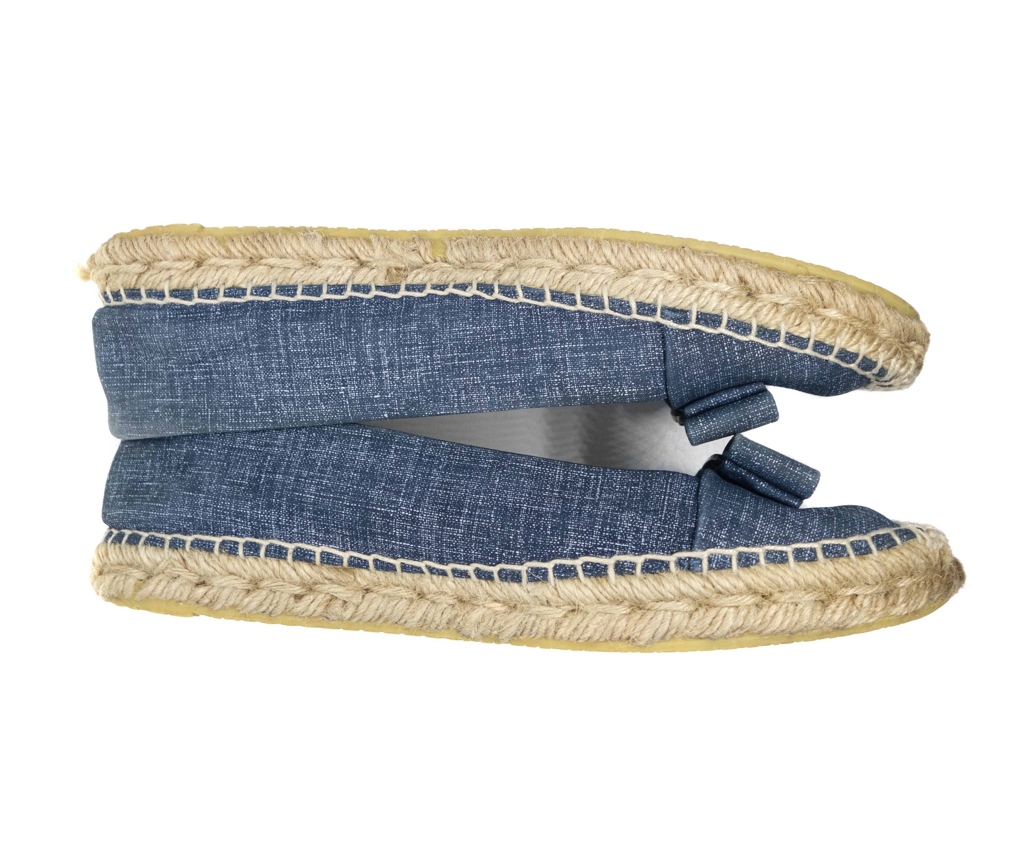 Salvatore Ferragamo Vara Bow Espadrille Denim Flats Size US 7 / IT 37 - 6 Thumbnail