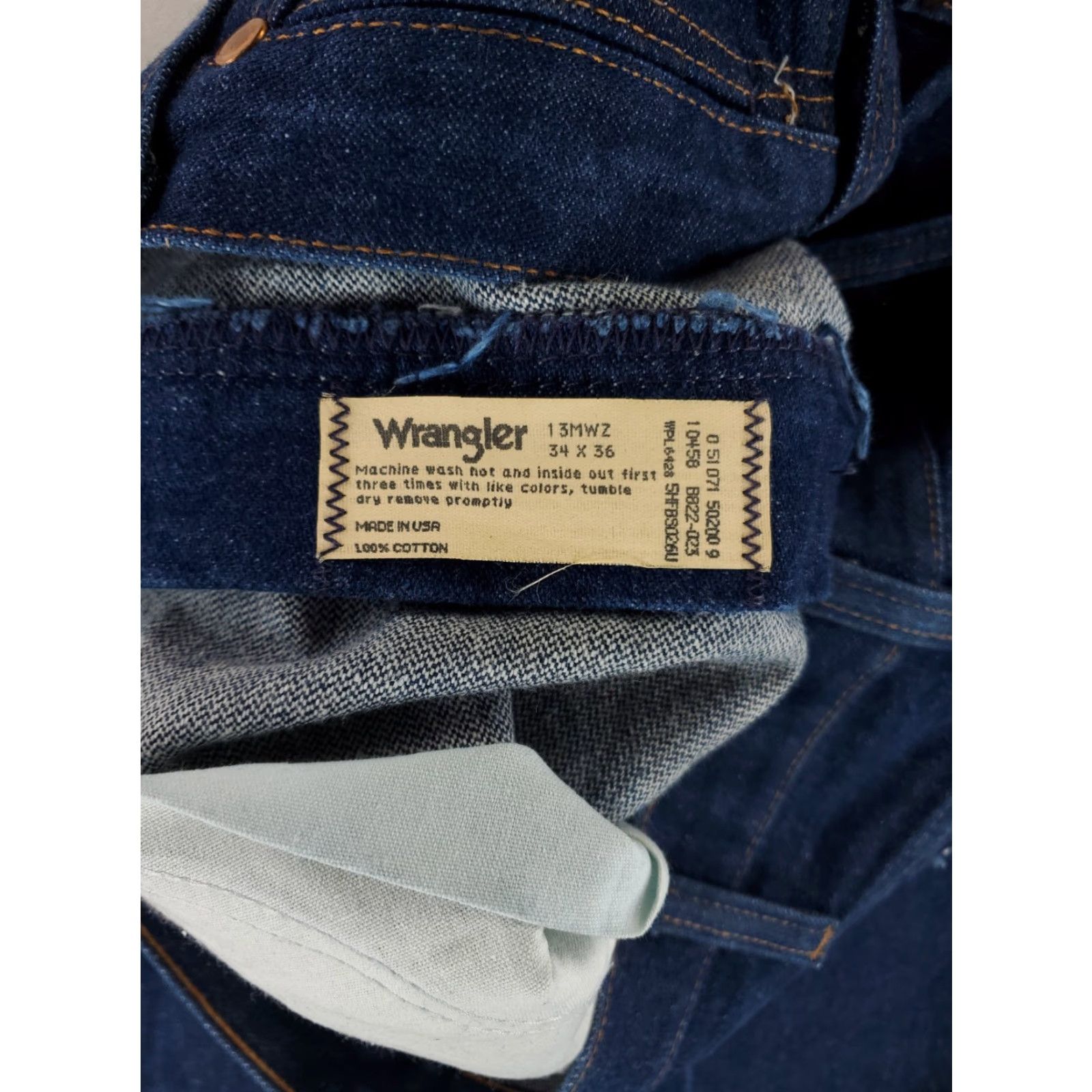 Wrangler VINTAGE Wrangler 13MWZ Jeans Blue VTG 80s Made USA Mens 34x36 Inseam 36" Straight 33x36 Actual Blue Mens Size US 33 - 4 Thumbnail