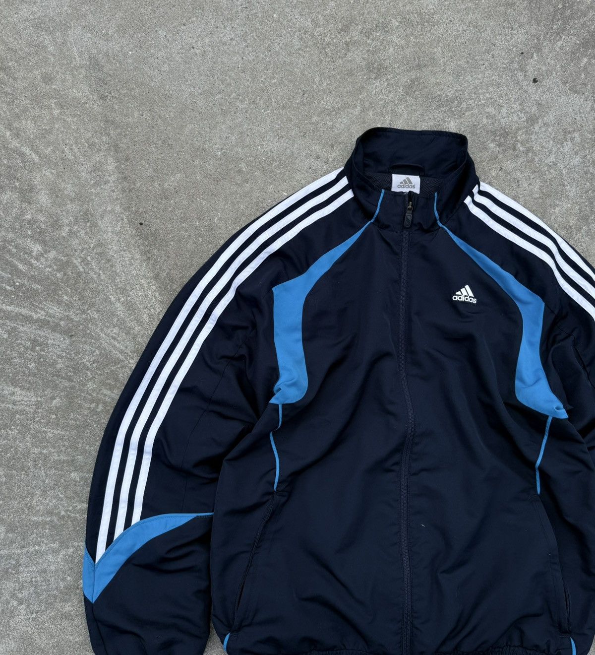 Other Vintage Adidas y2k streetwear nylon windbreaker jacket Size US L / EU 52-54 / 3 - 7 Thumbnail